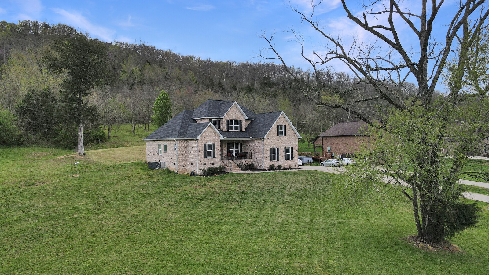 57 Hillside Cove Dr
