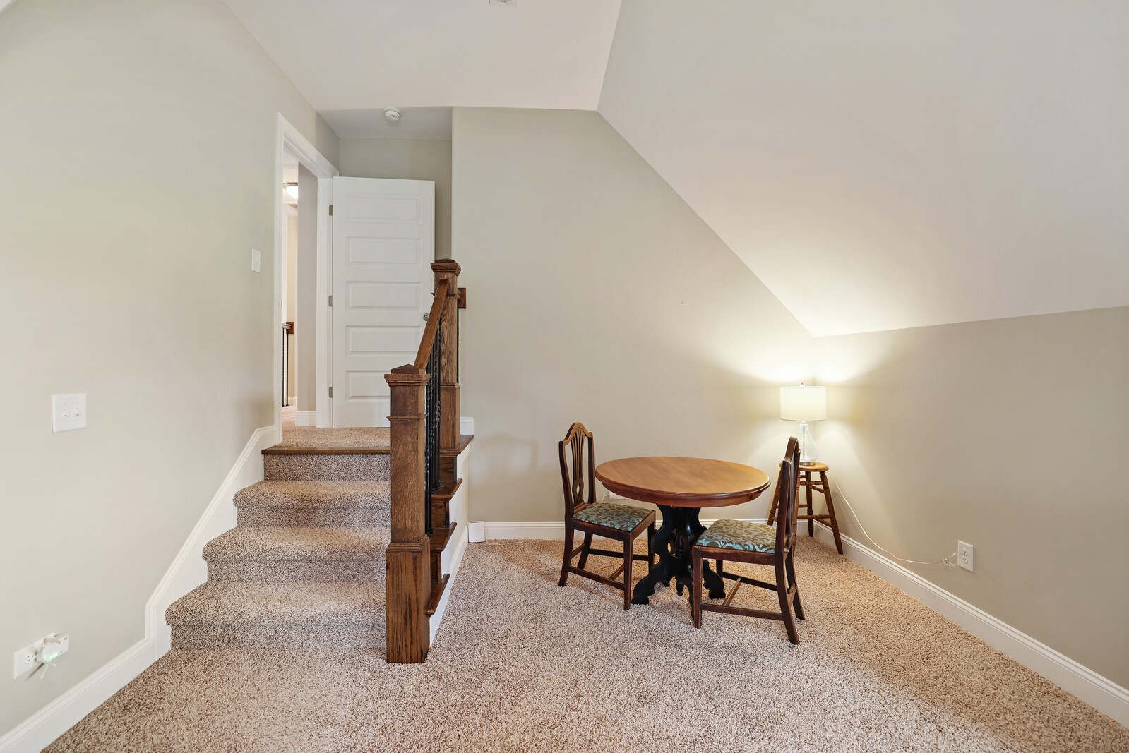 57 Hillside Cove Dr
