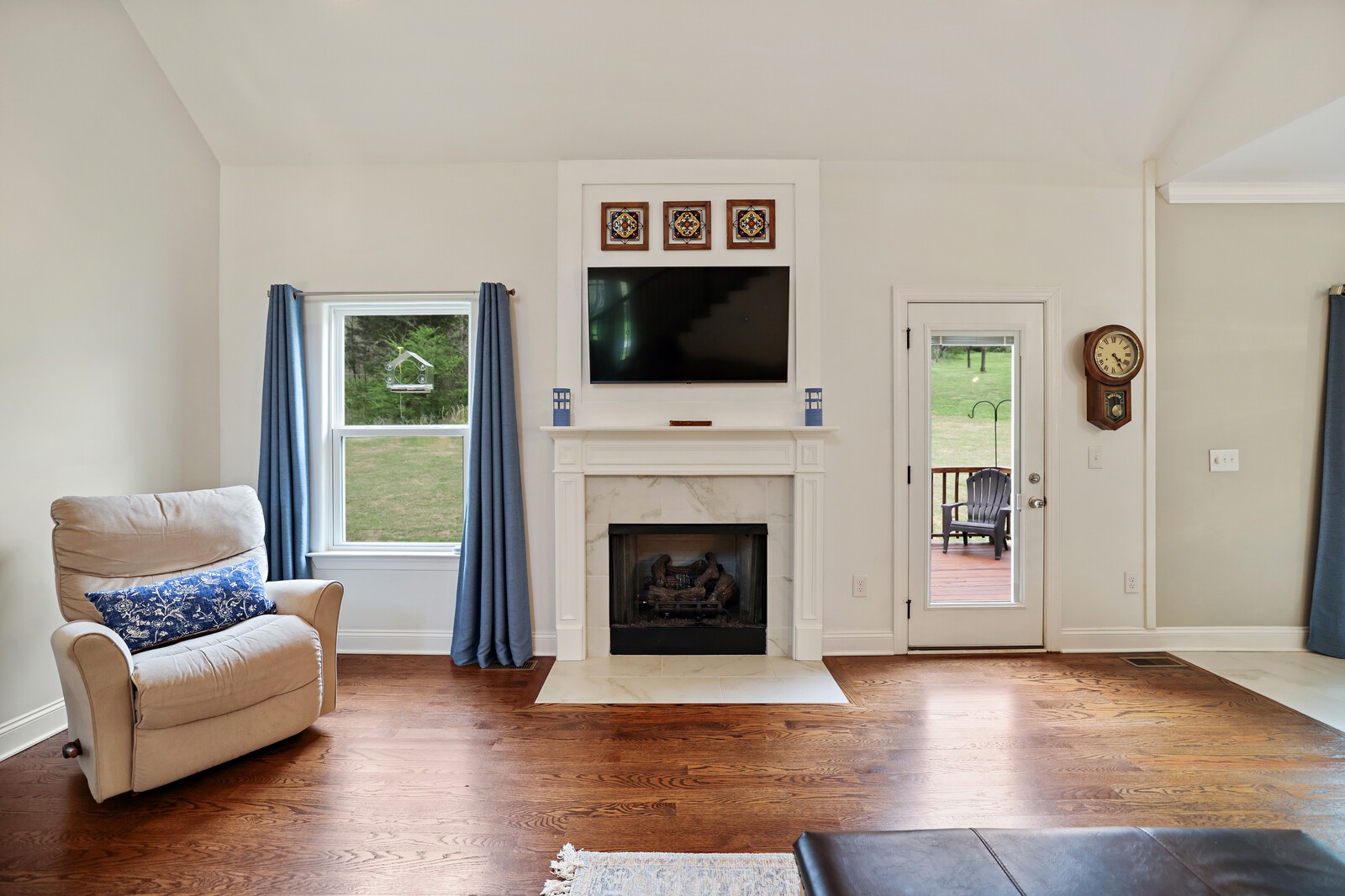 57 Hillside Cove Dr