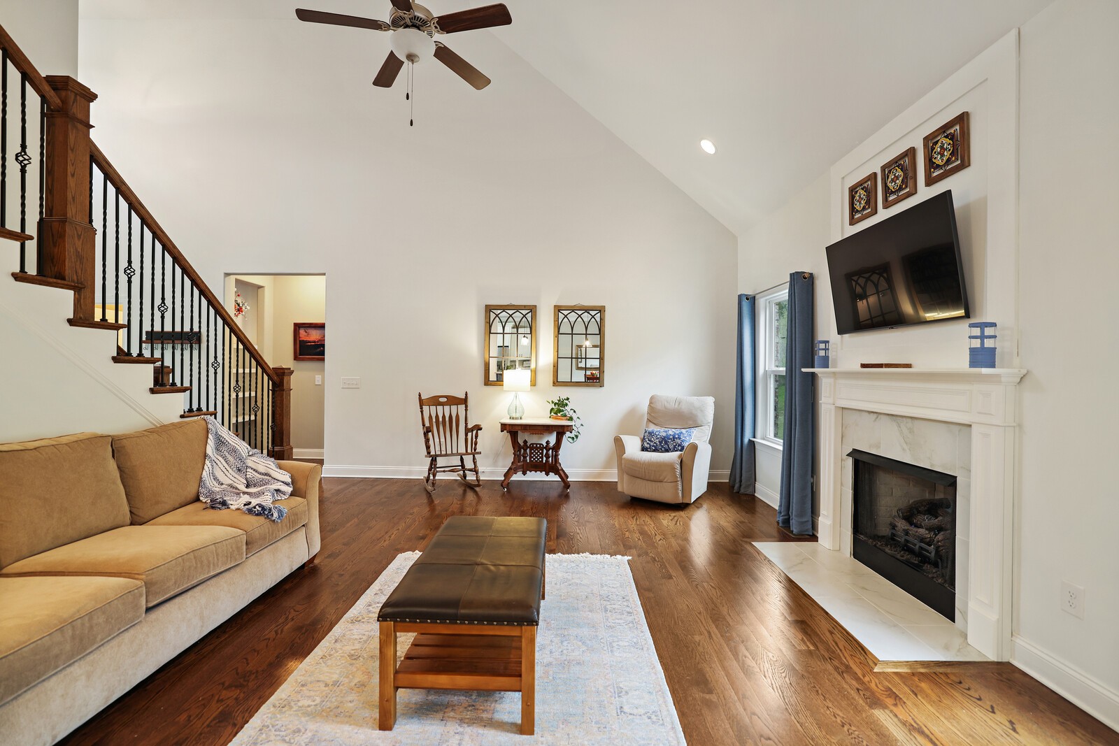 57 Hillside Cove Dr