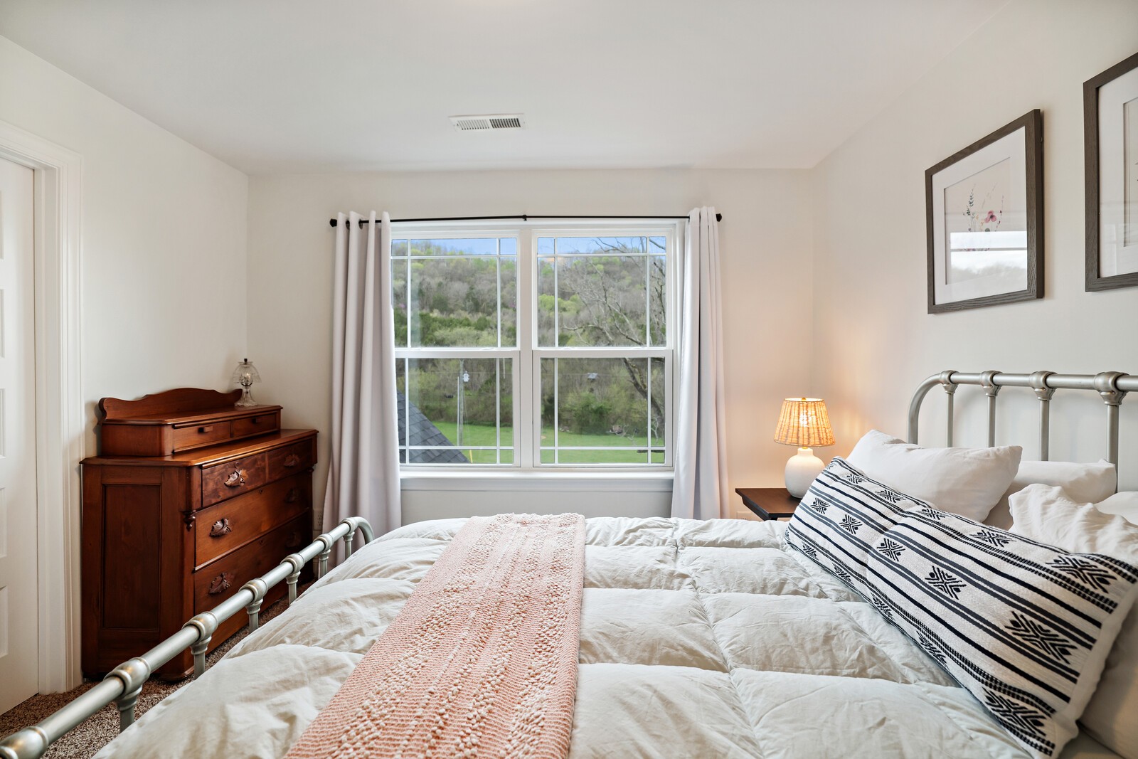 57 Hillside Cove Dr