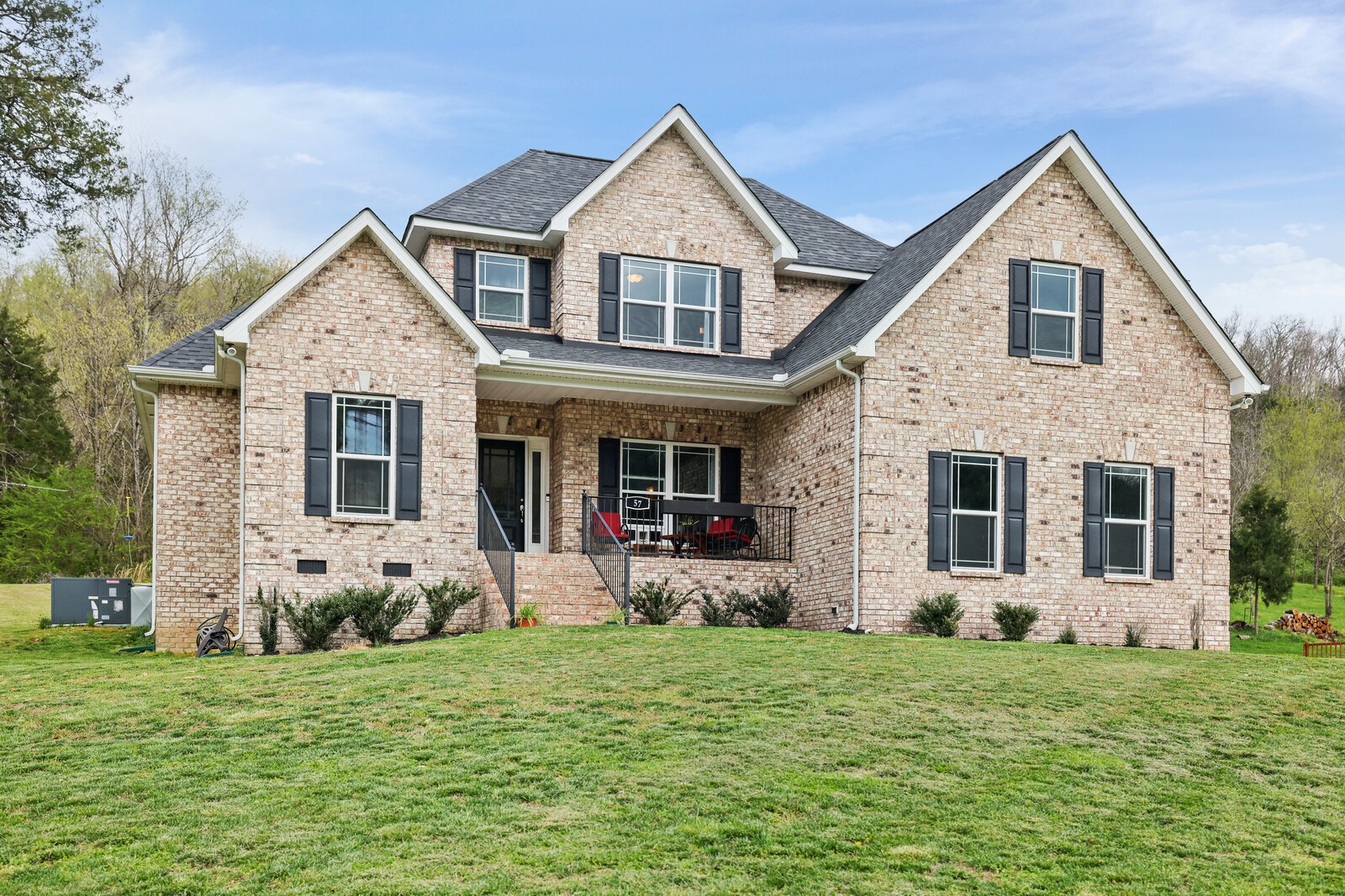 57 Hillside Cove Dr