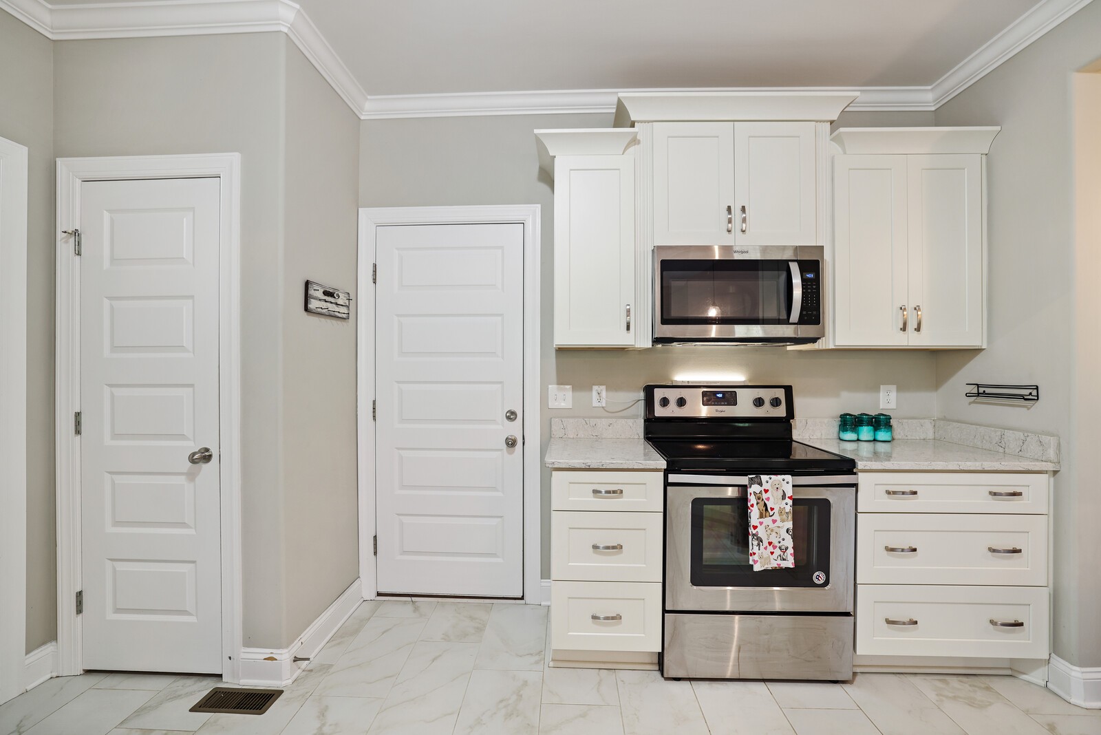 57 Hillside Cove Dr