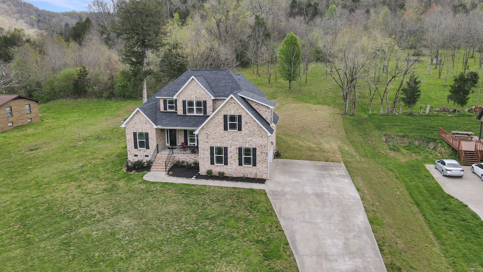 57 Hillside Cove Dr