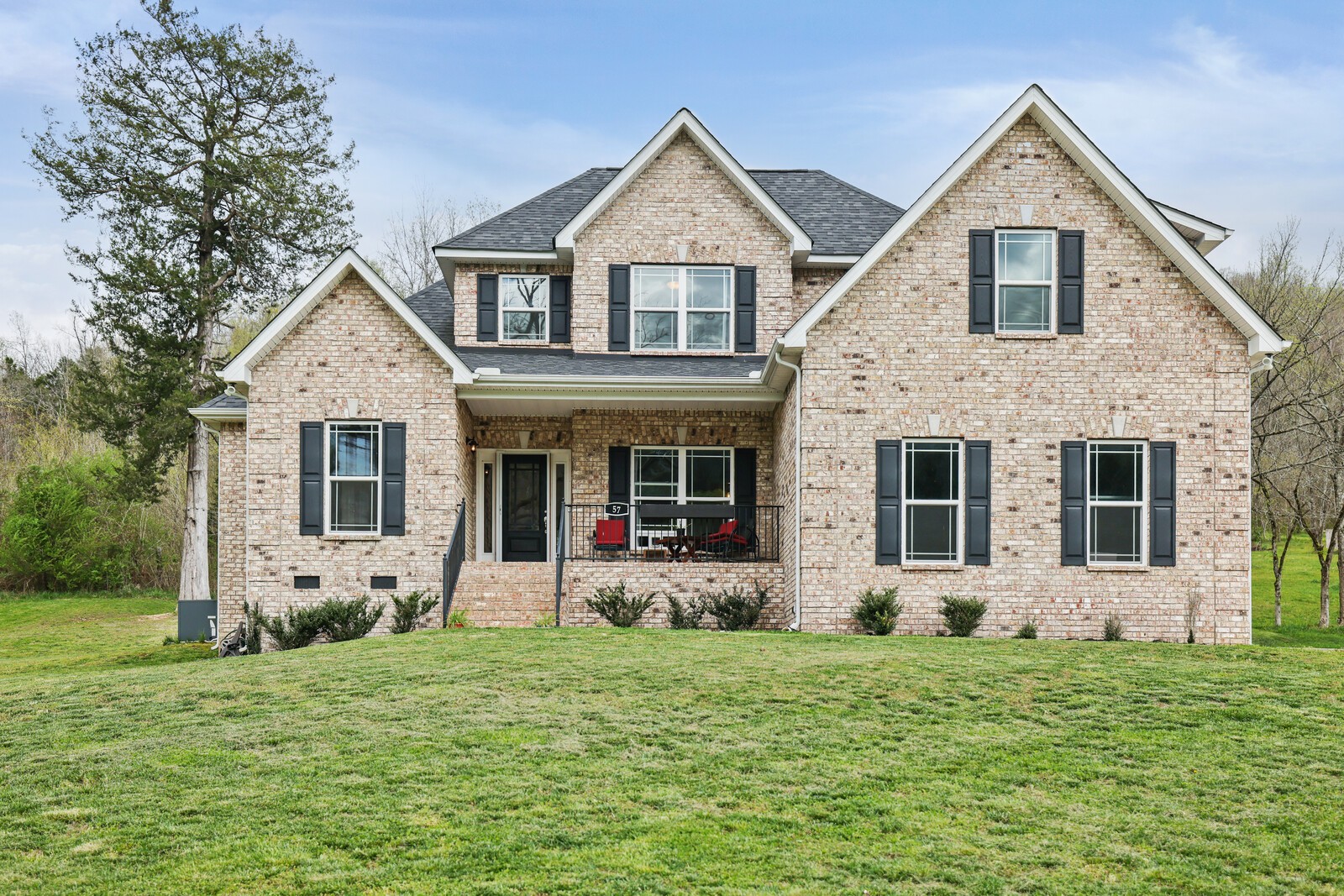 57 Hillside Cove Dr