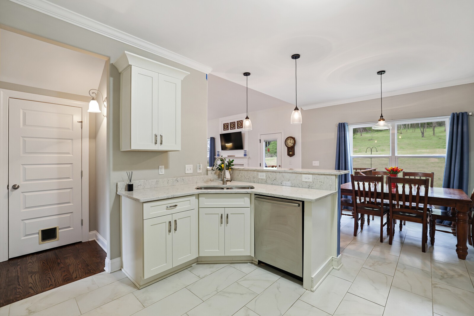 57 Hillside Cove Dr