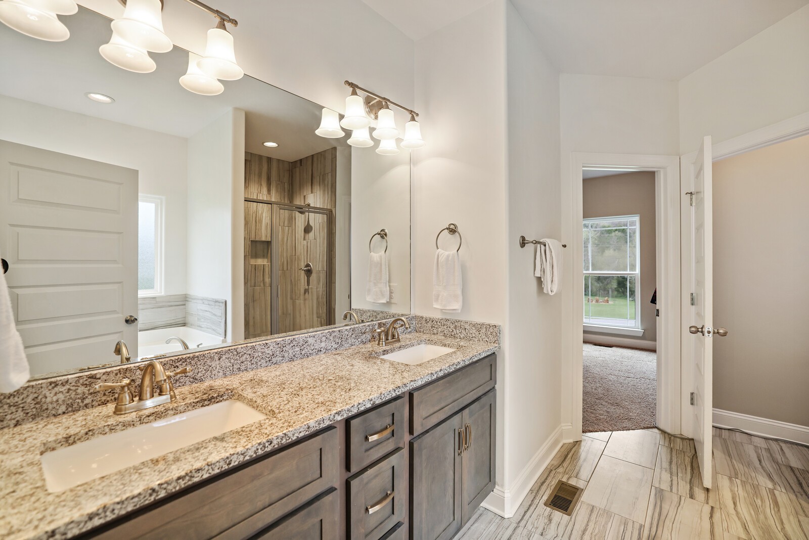 57 Hillside Cove Dr