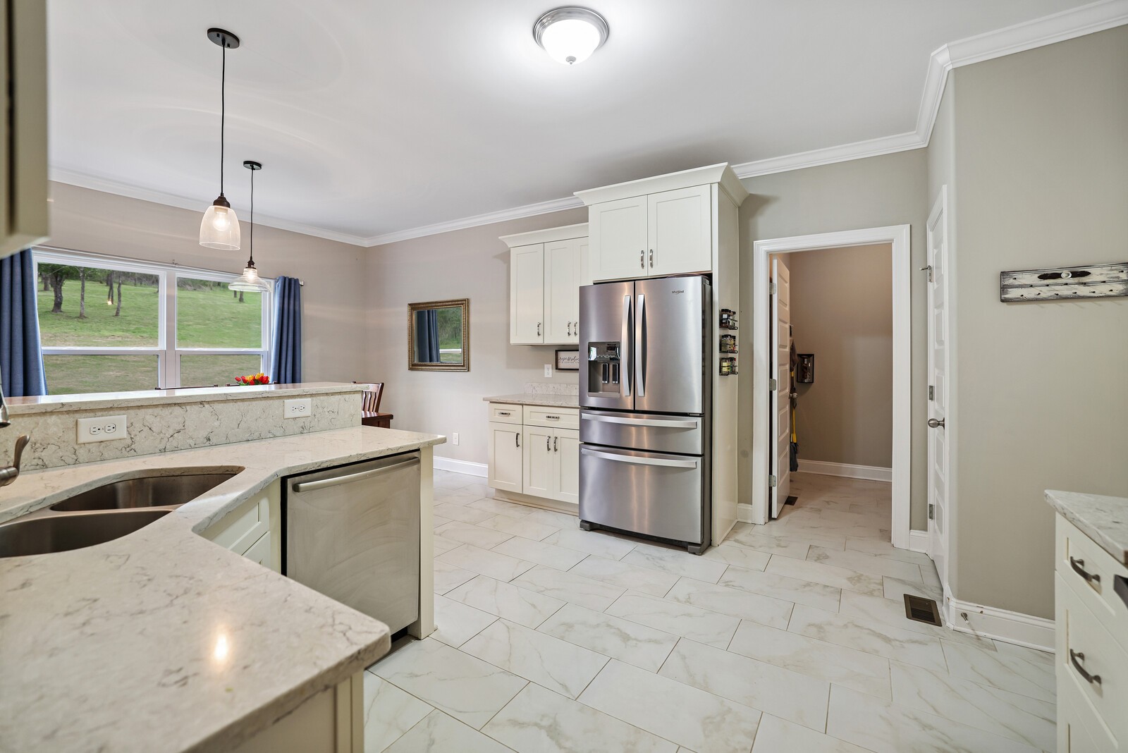 57 Hillside Cove Dr