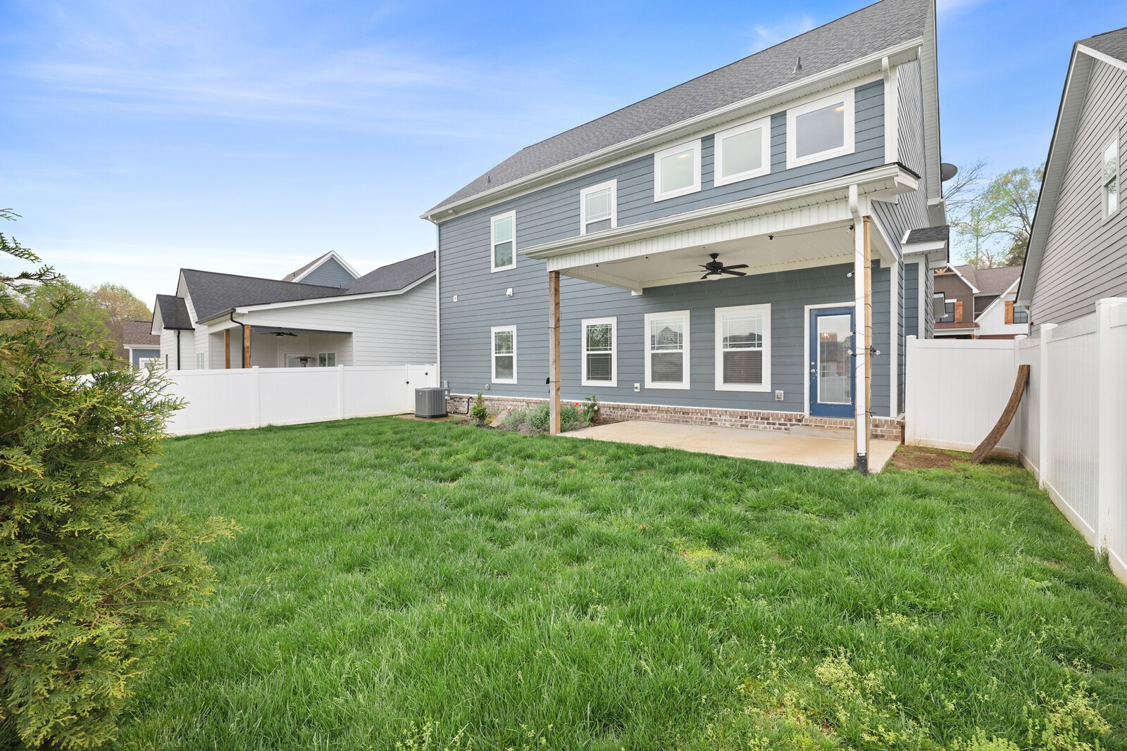 243 Daniel St