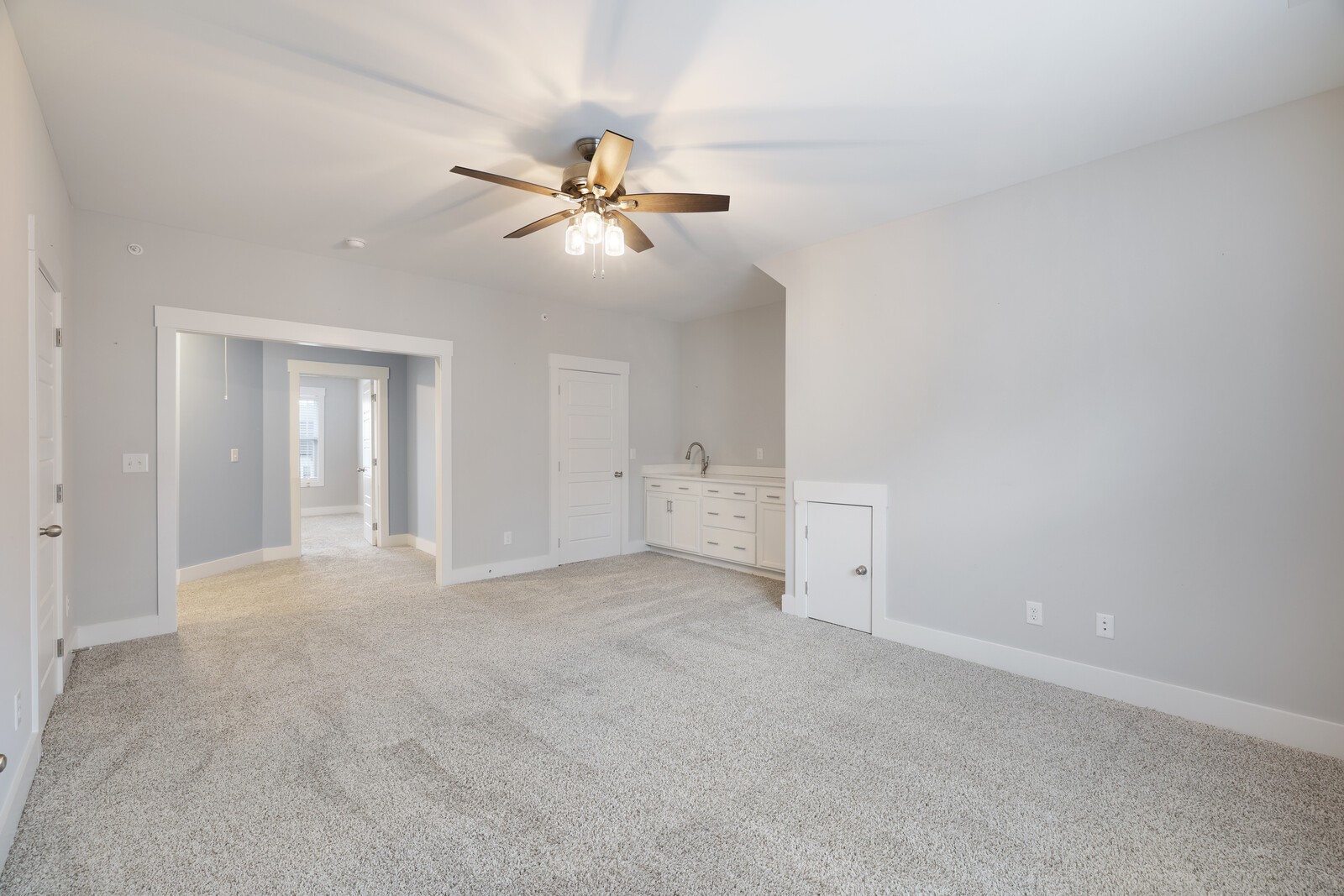 243 Daniel St