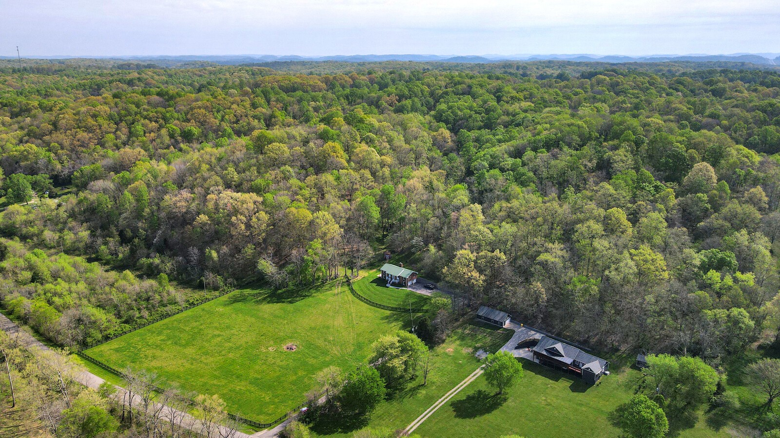 3876 Robinson Rd