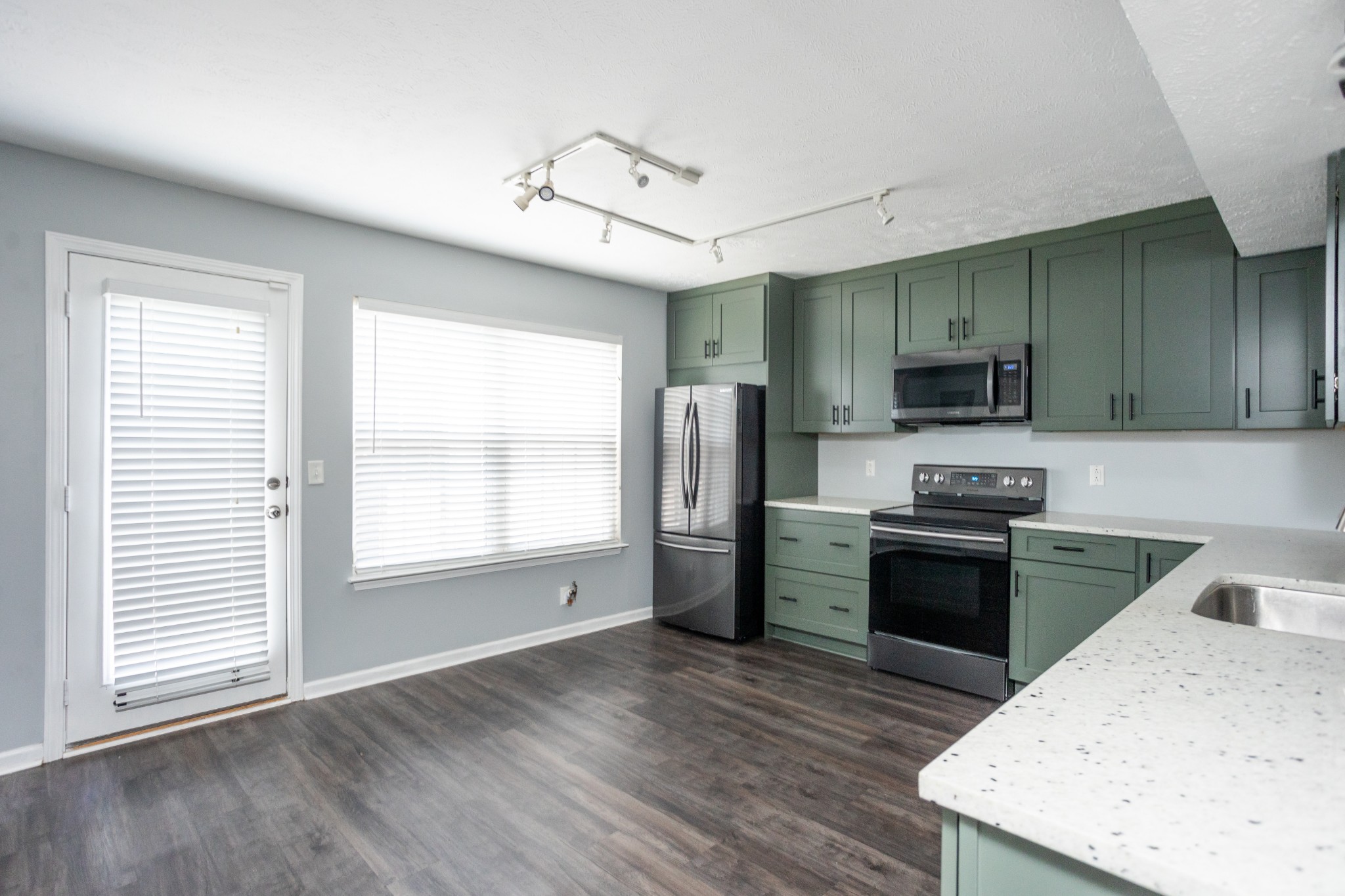 381 Shoshone Pl