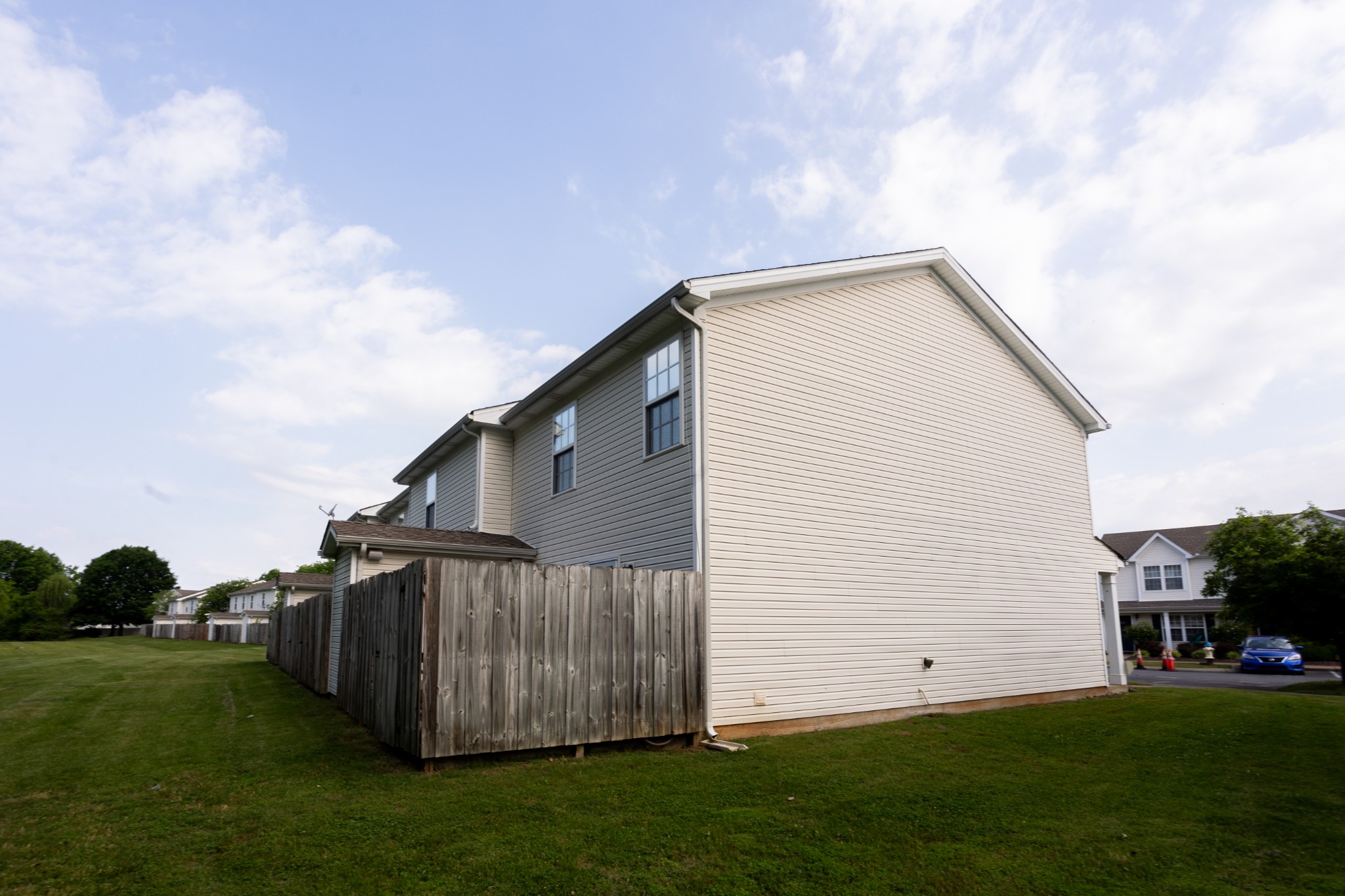 381 Shoshone Pl