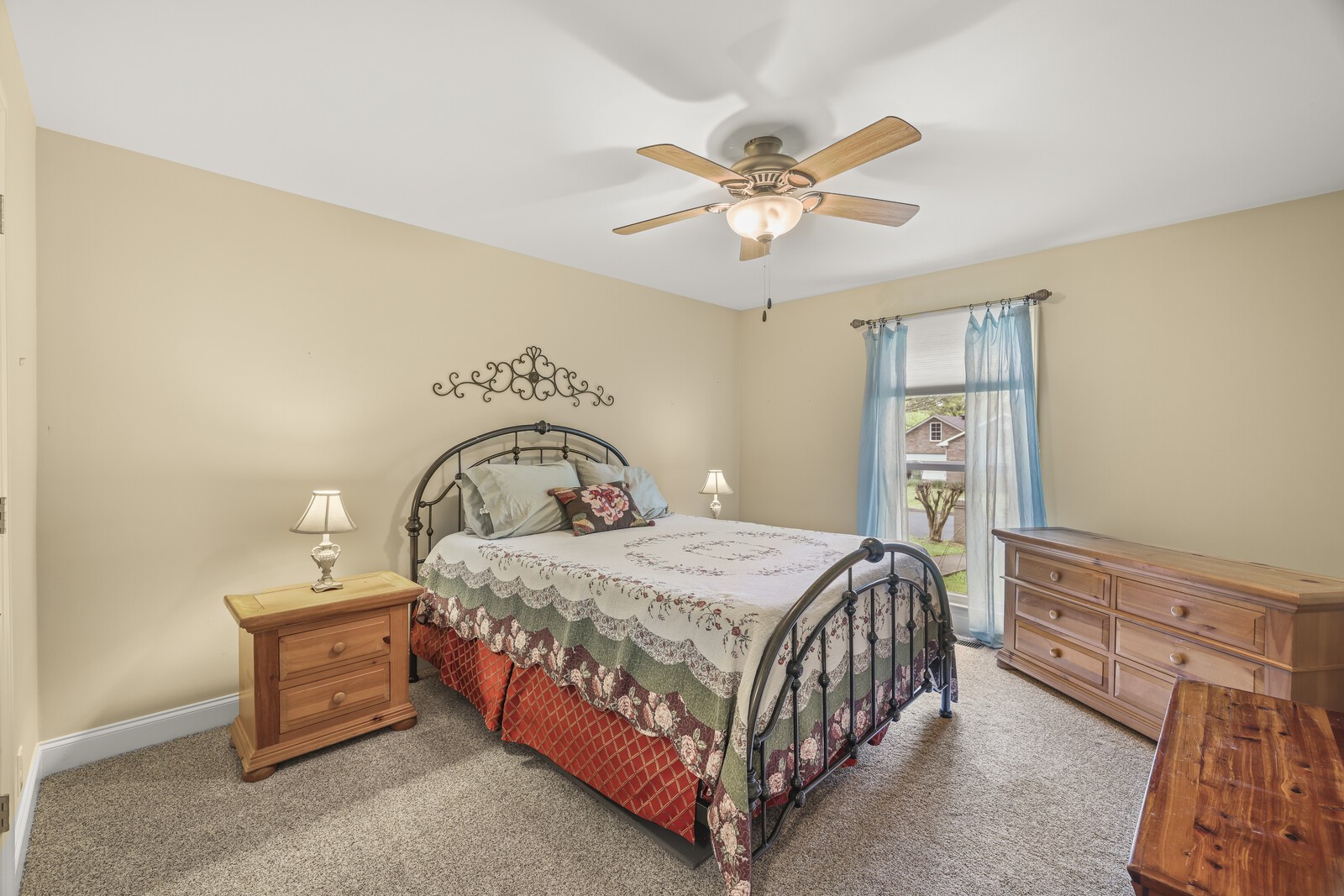 602 Majesty Dr