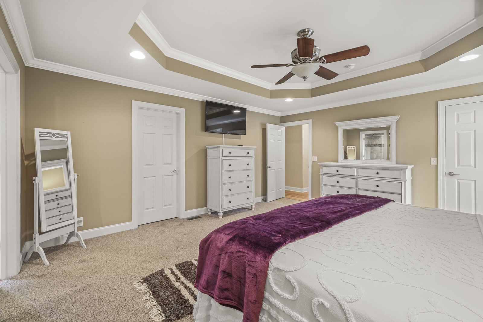 602 Majesty Dr