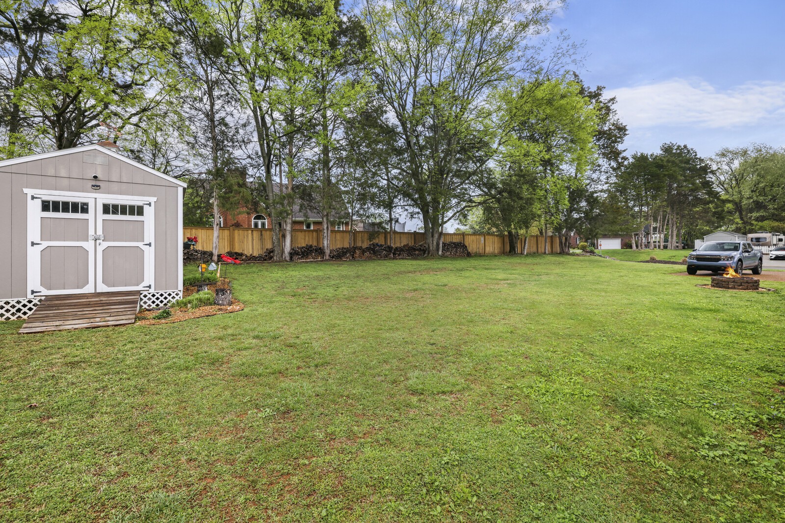 602 Majesty Dr