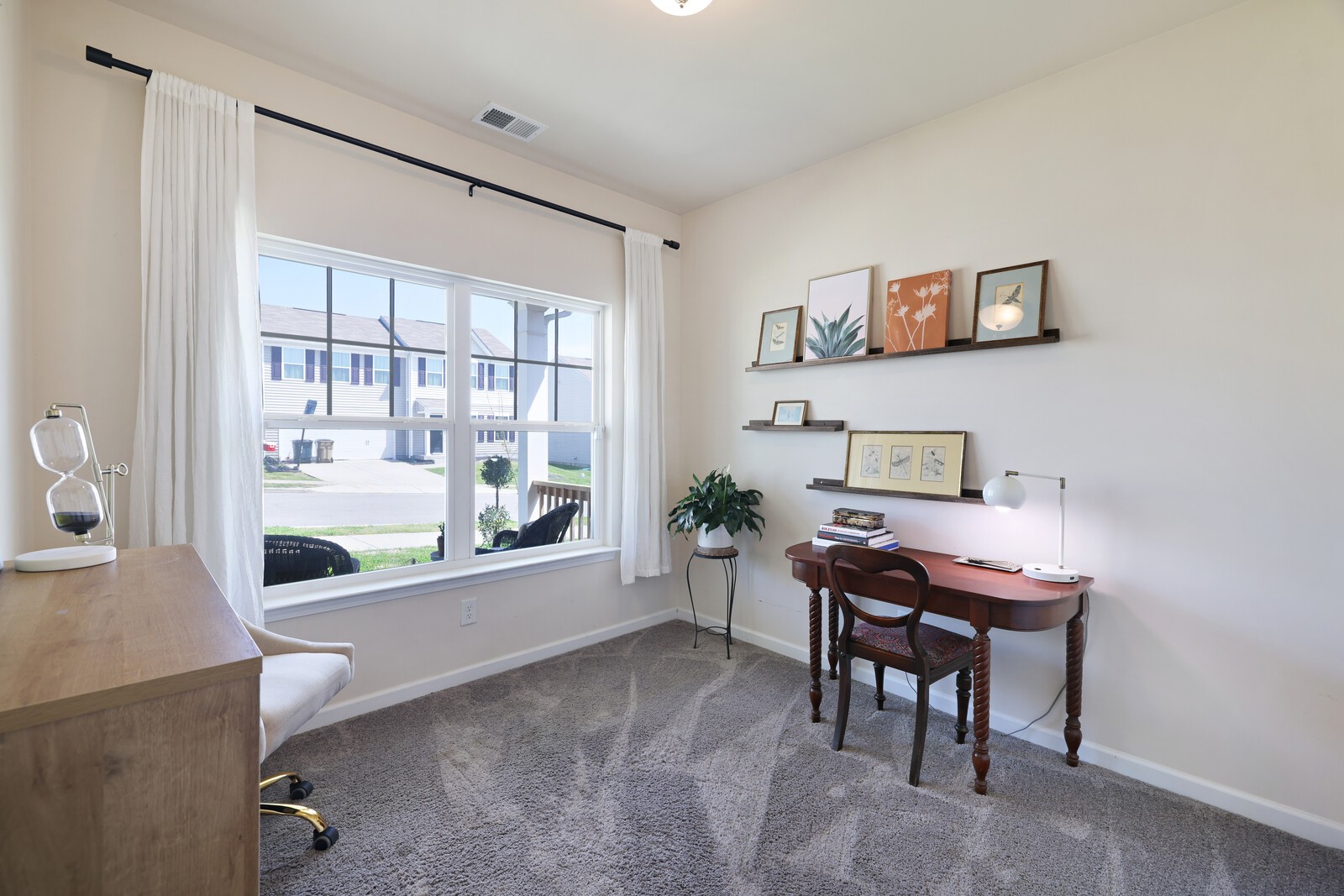 2221 Silverton Dr