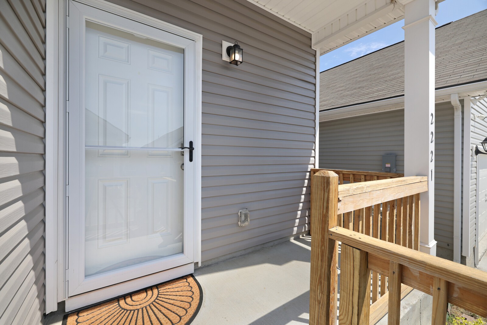 2221 Silverton Dr