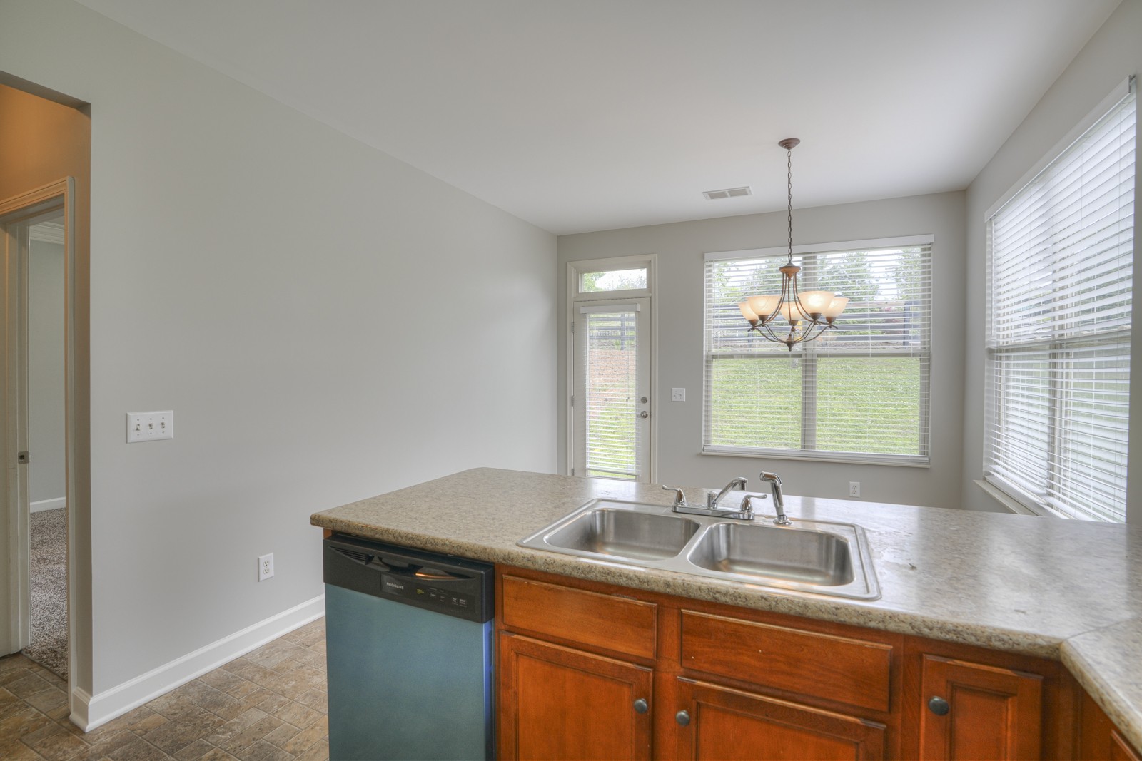 500 Griffin Cir