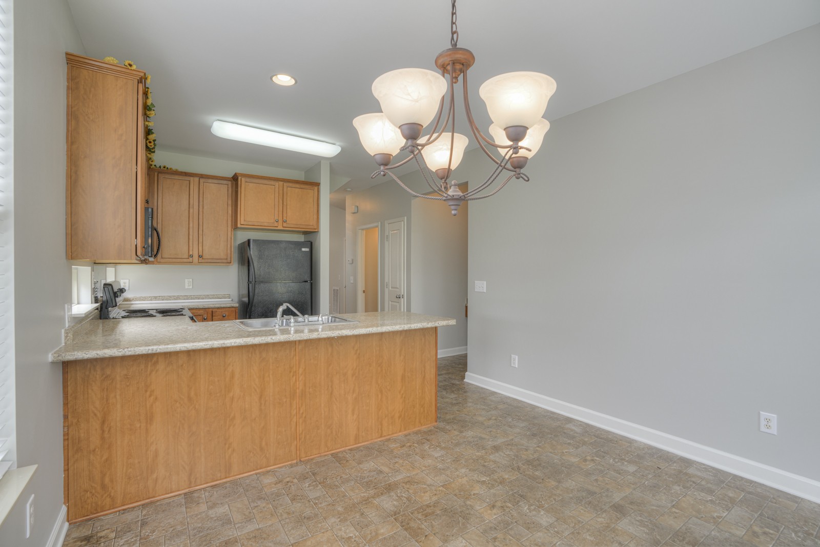 500 Griffin Cir