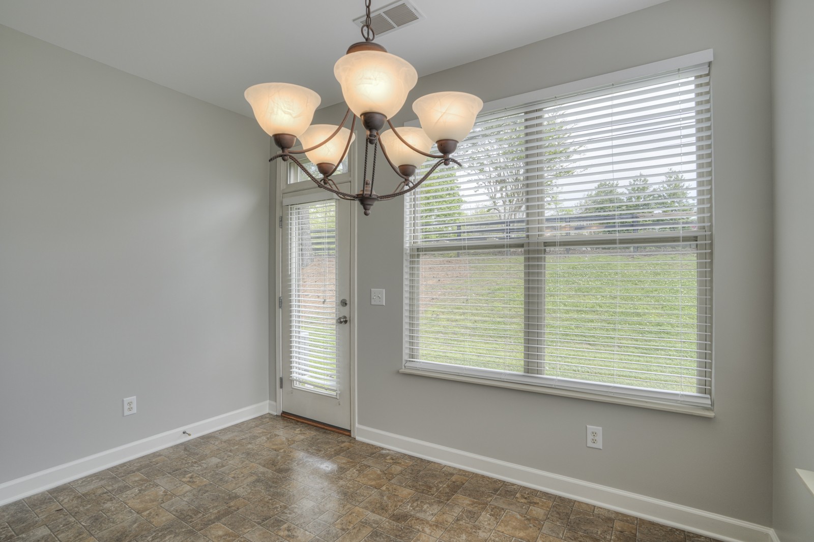 500 Griffin Cir