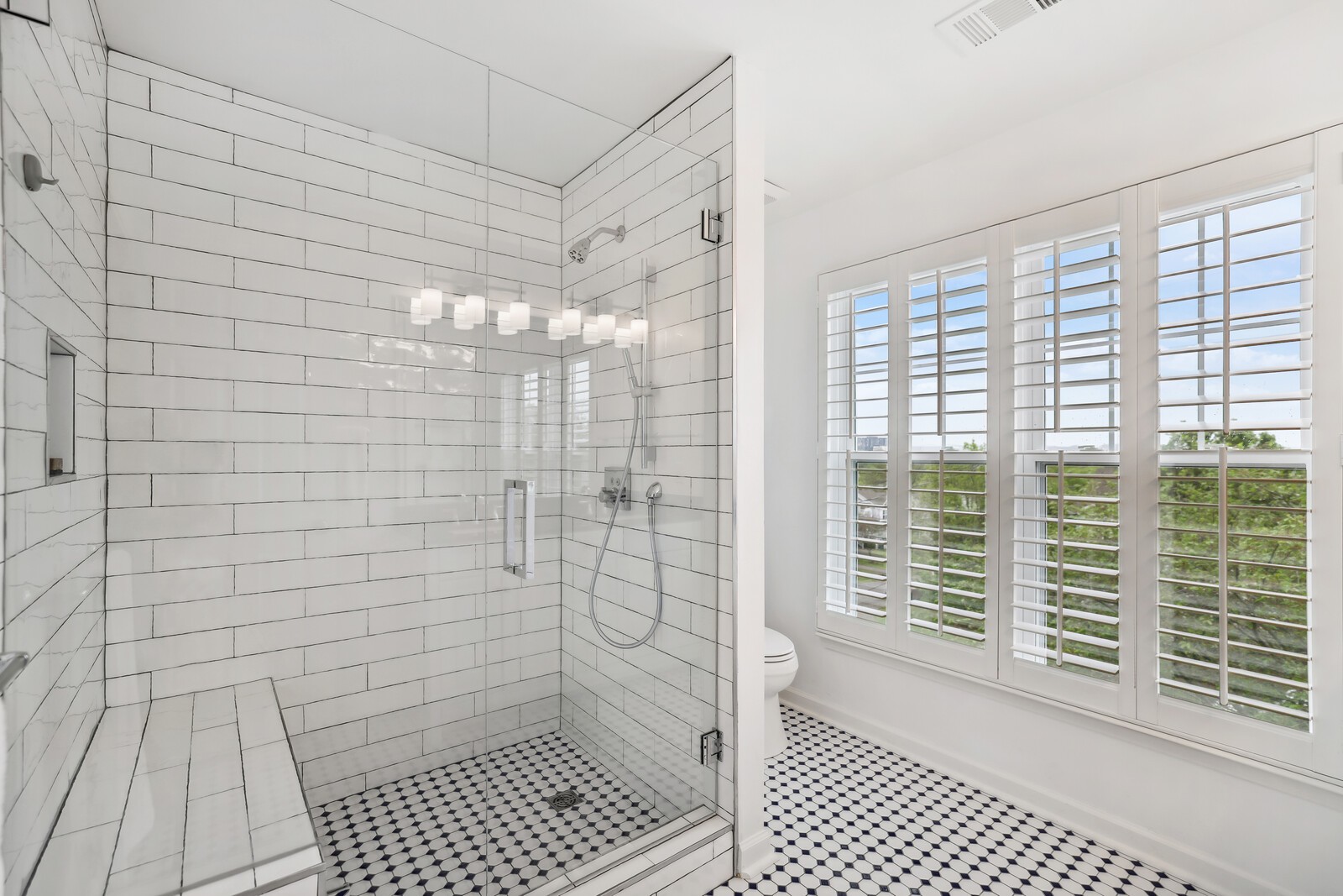 380 Normandy Cir