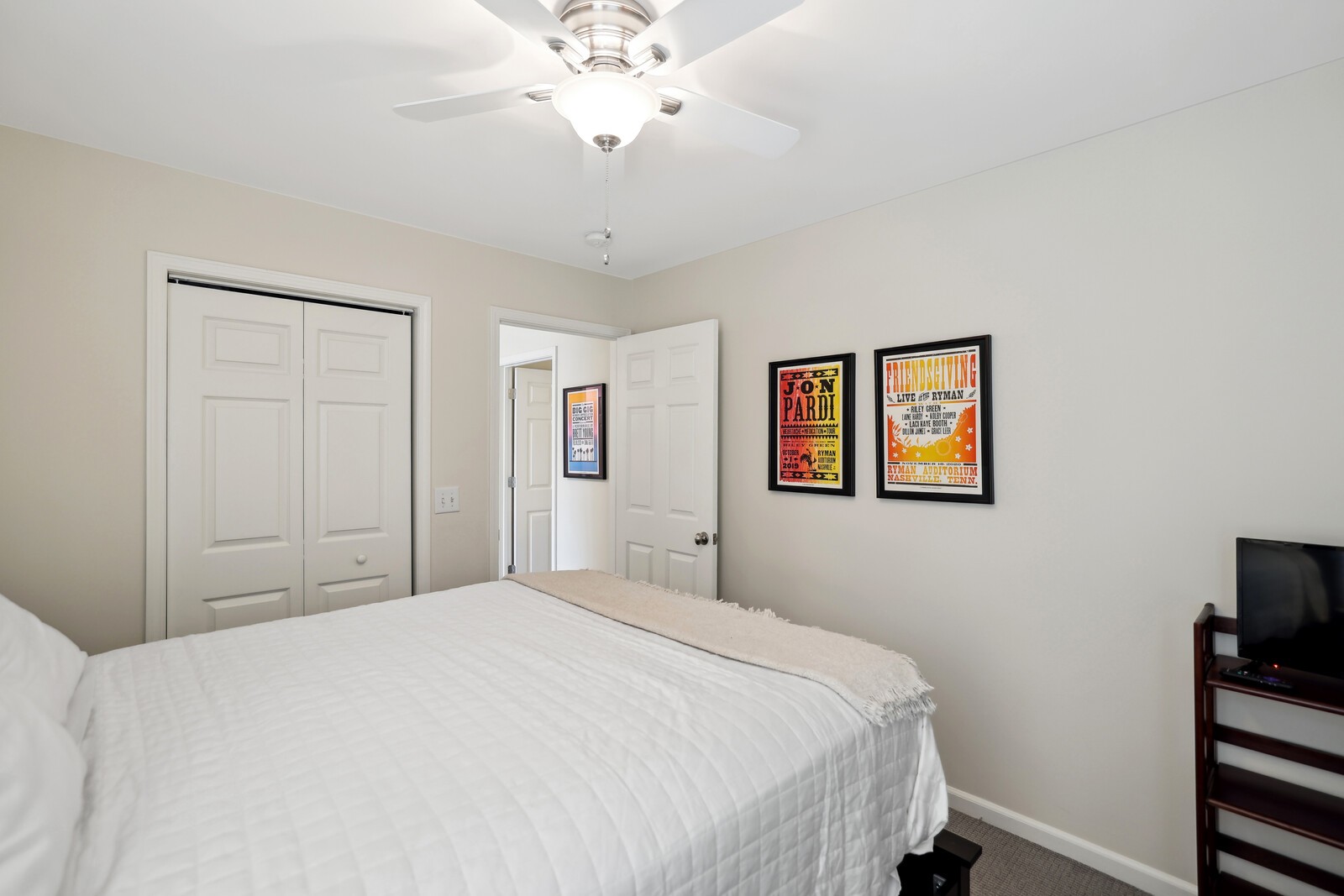 380 Normandy Cir