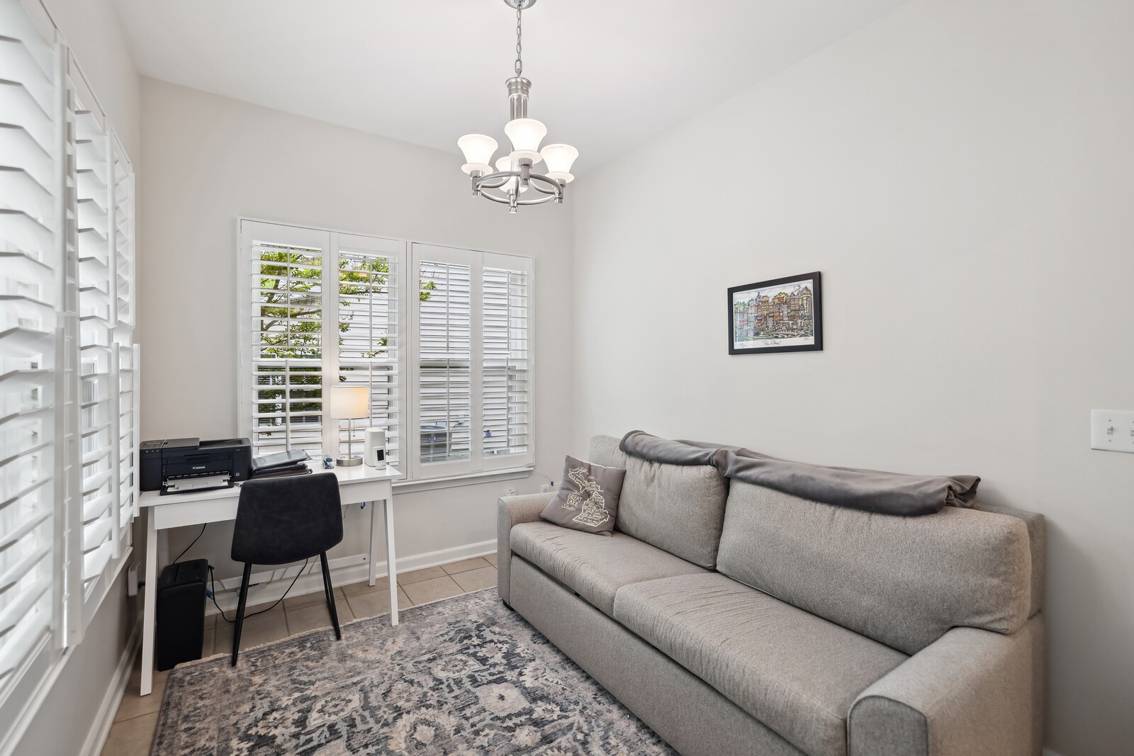 380 Normandy Cir