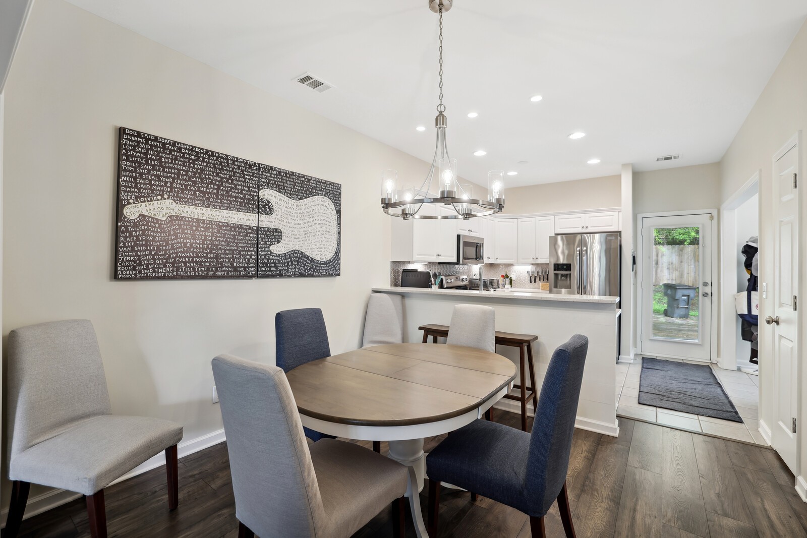 380 Normandy Cir