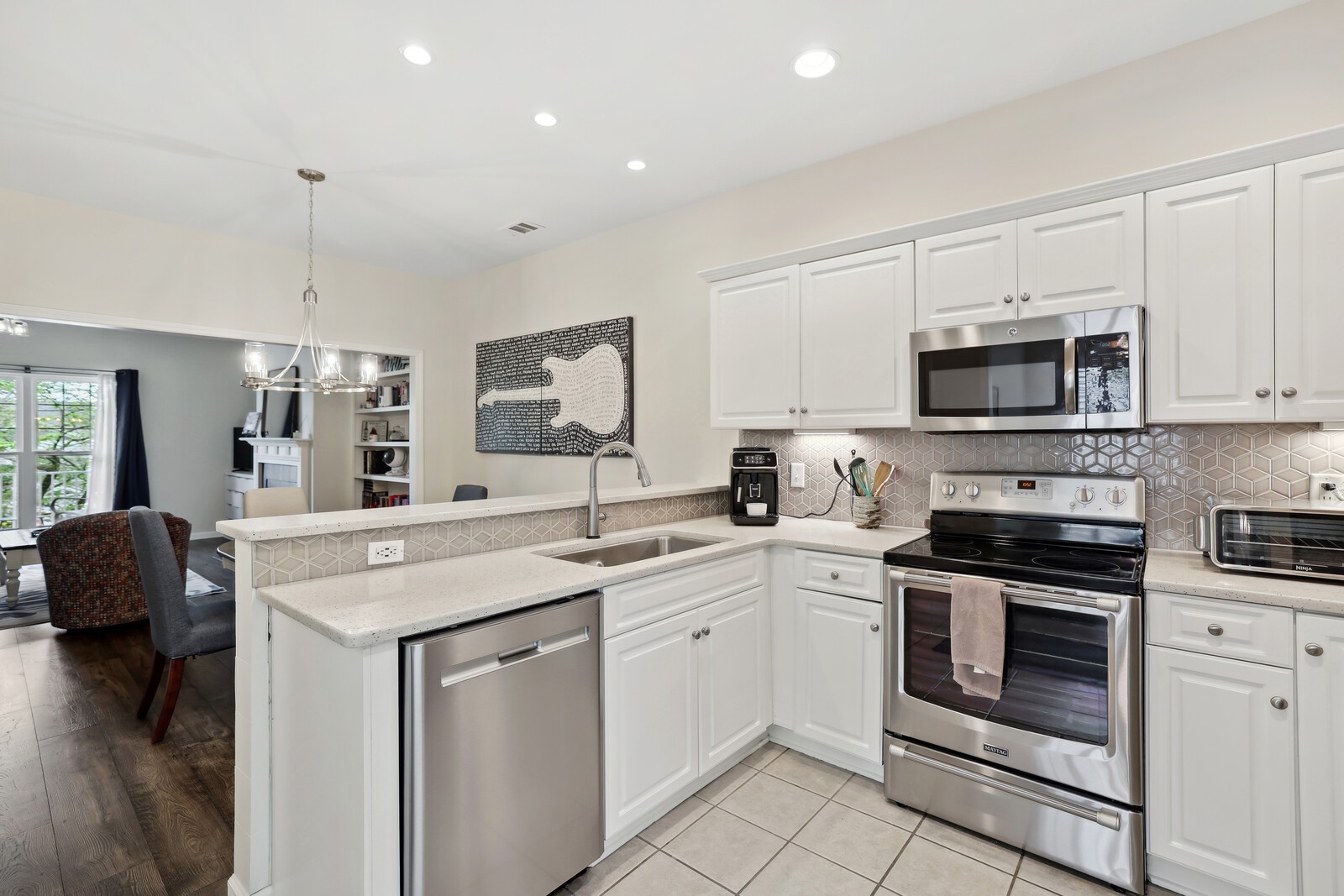 380 Normandy Cir