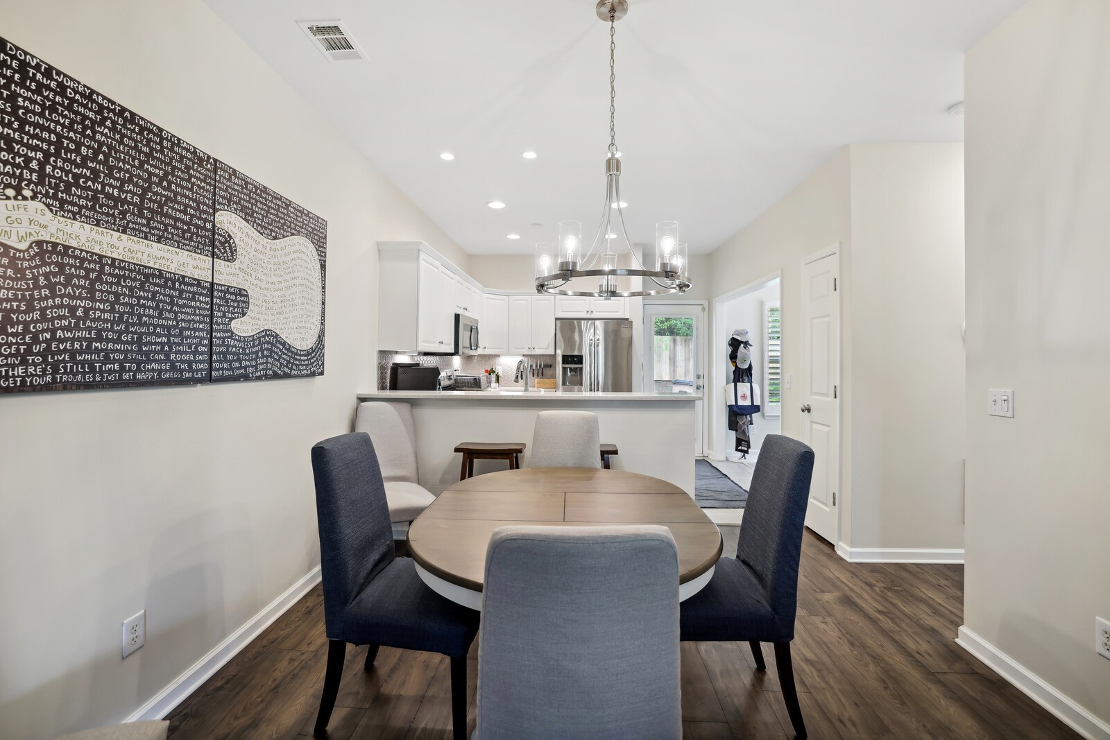 380 Normandy Cir