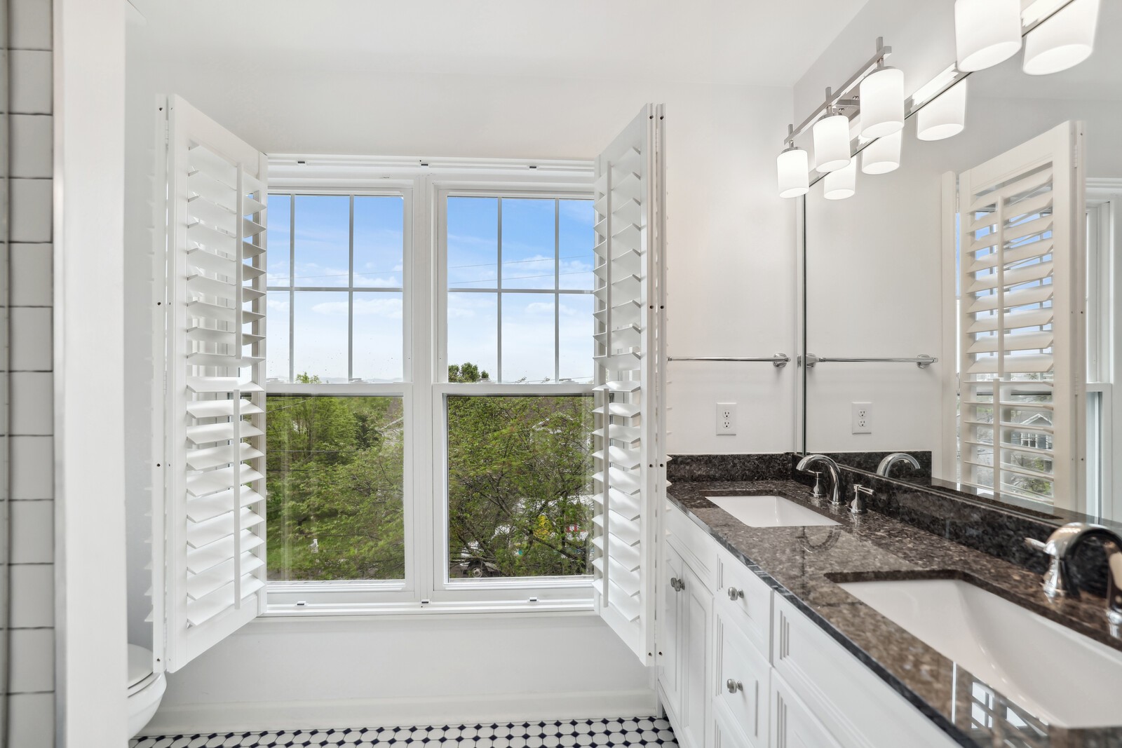 380 Normandy Cir