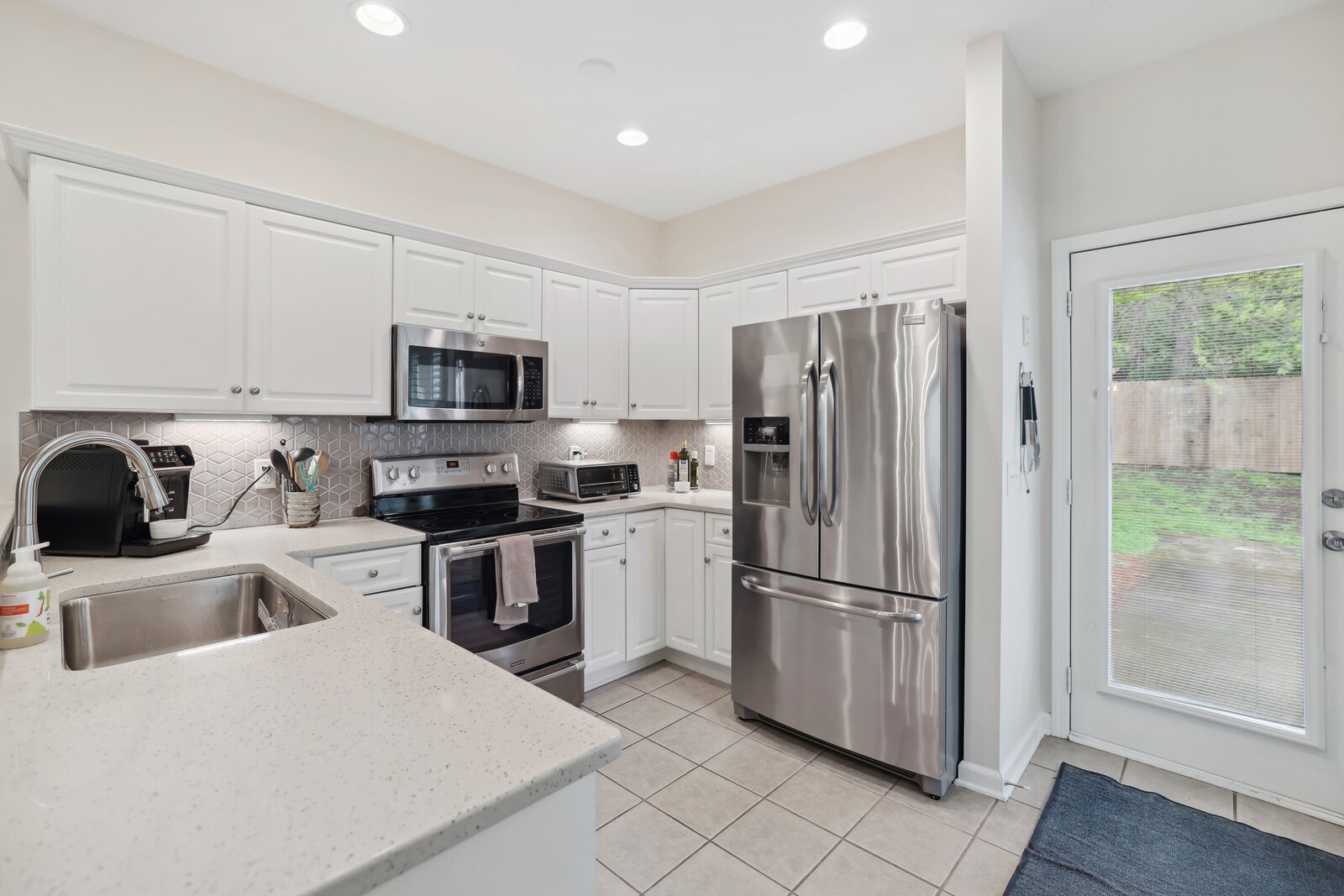 380 Normandy Cir