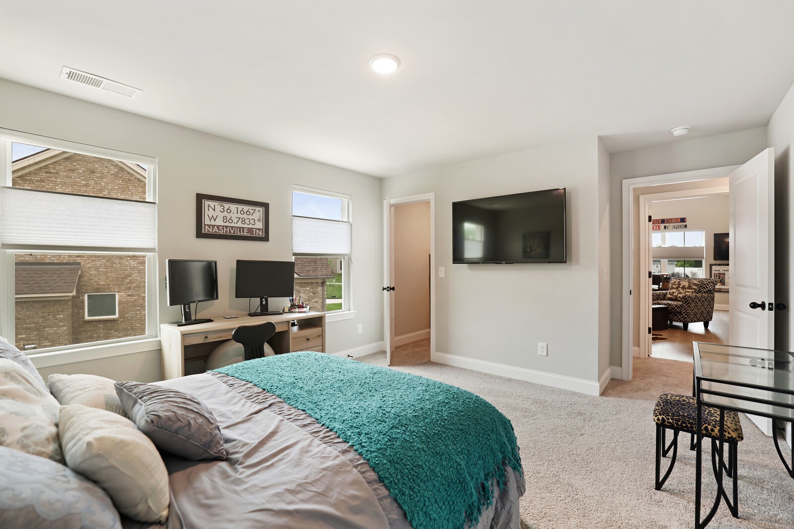1103 Vicar Ln