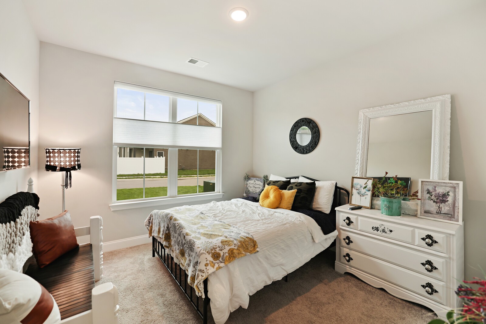 1103 Vicar Ln