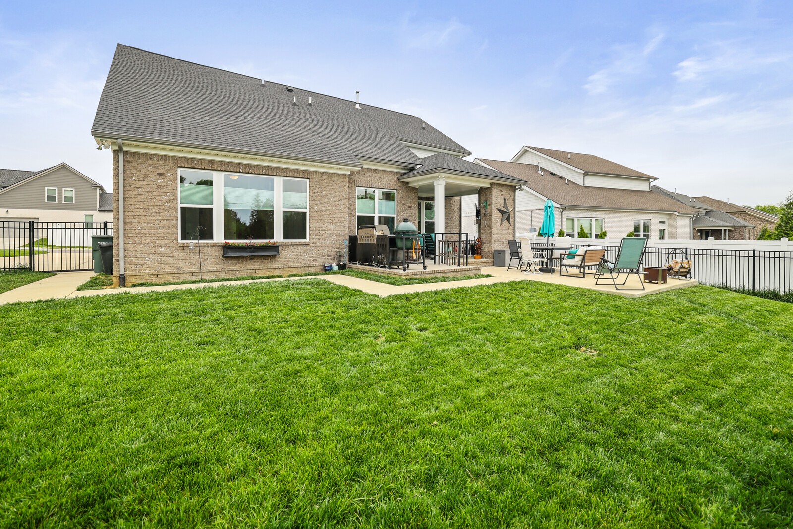 1103 Vicar Ln