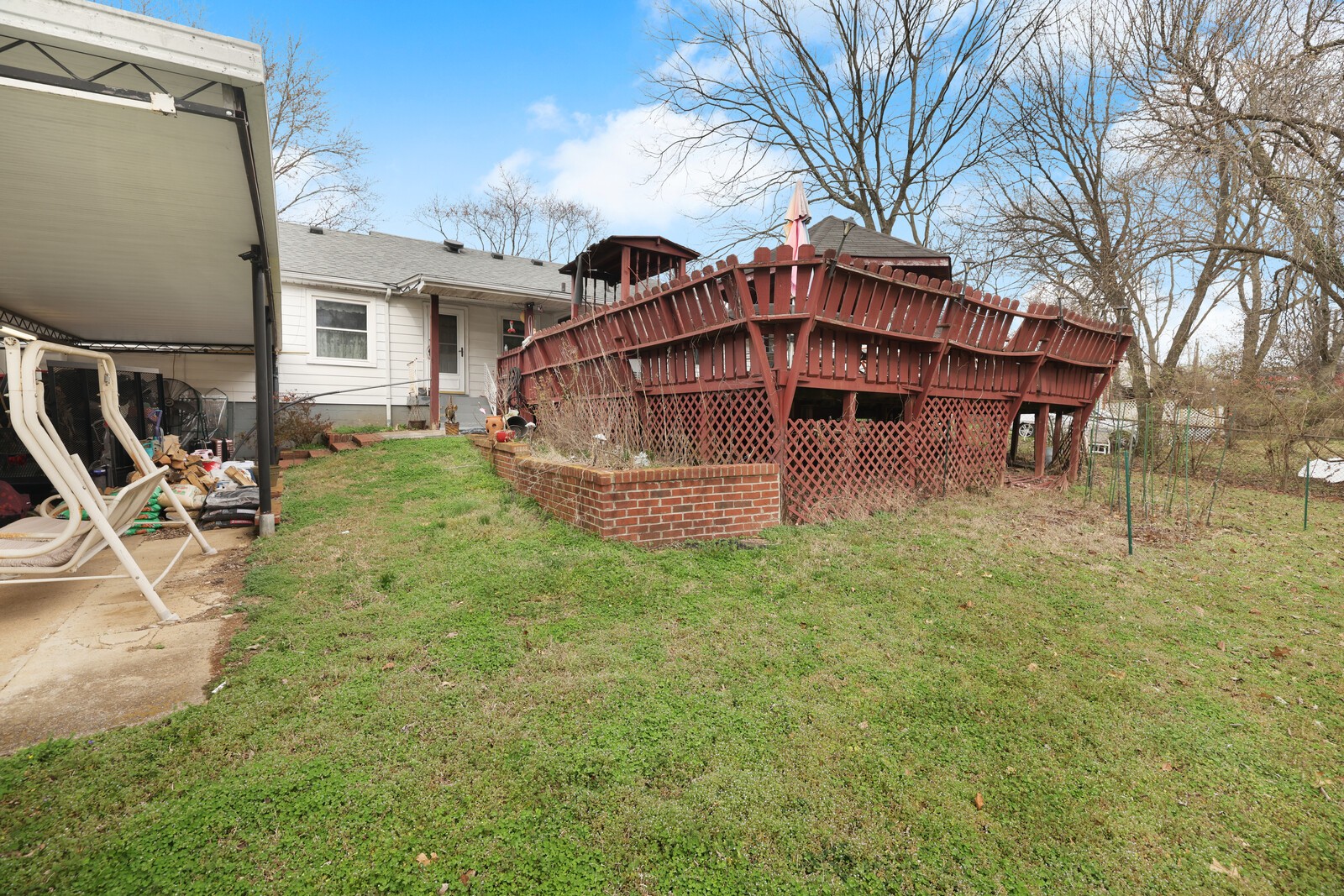1028 Dozier Pl