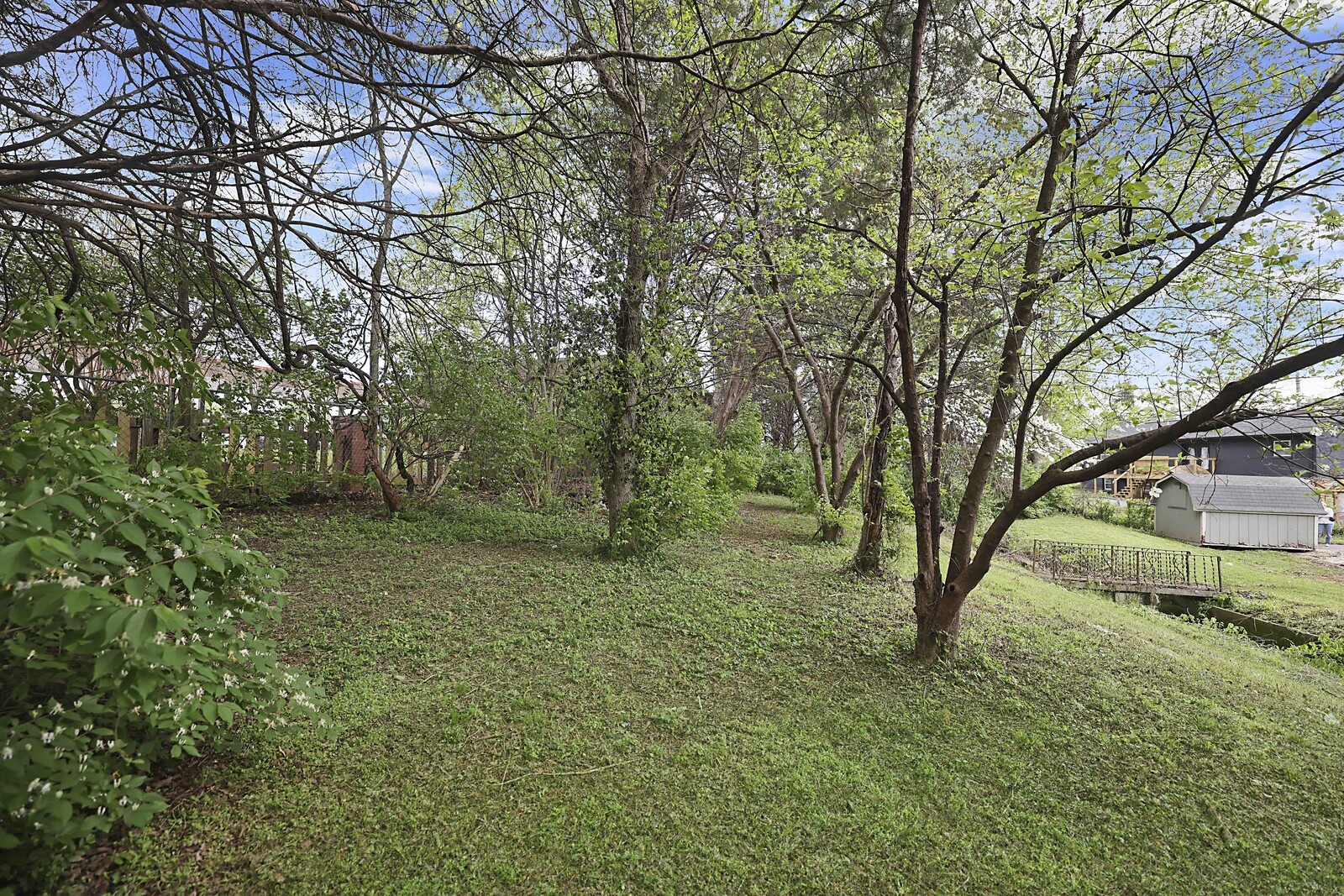 8237 Luree Ln