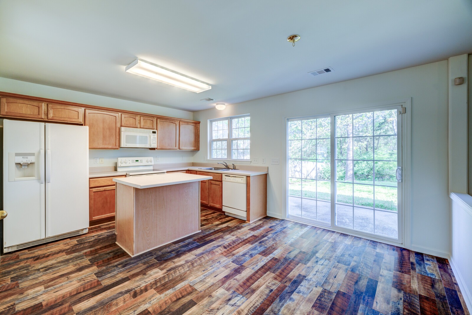 2224 Monthemer Cv