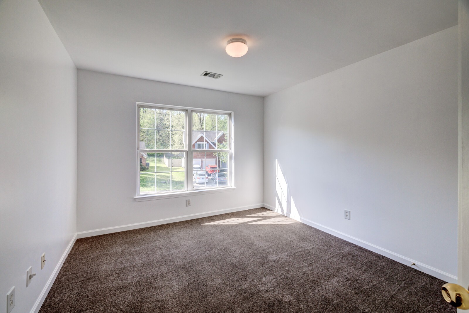 2224 Monthemer Cv