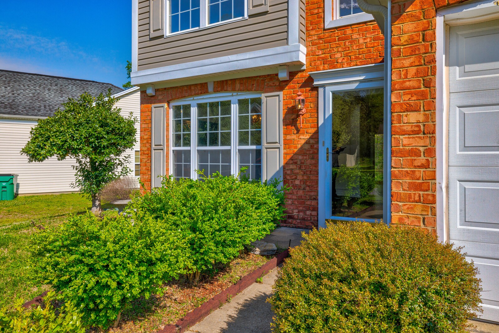 2224 Monthemer Cv