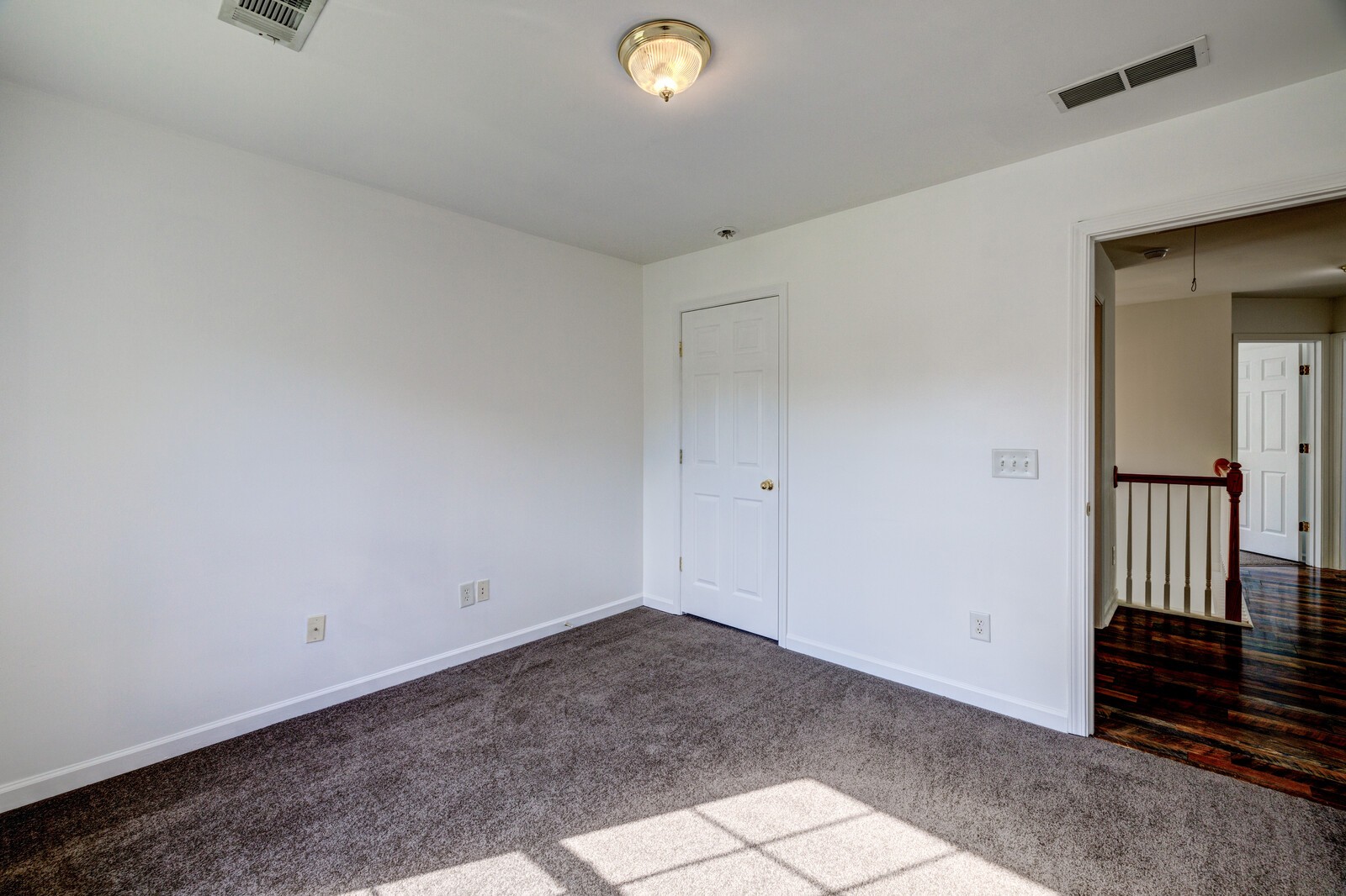 2224 Monthemer Cv
