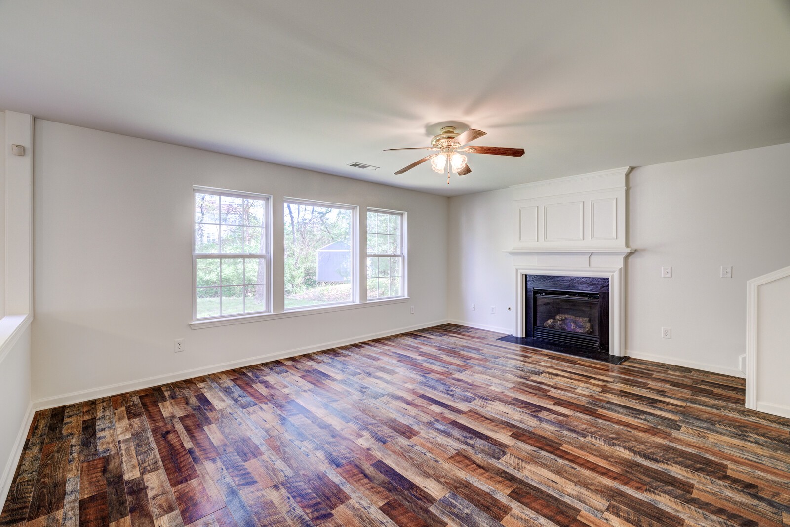 2224 Monthemer Cv