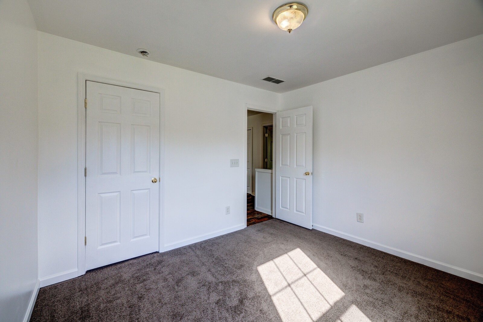 2224 Monthemer Cv