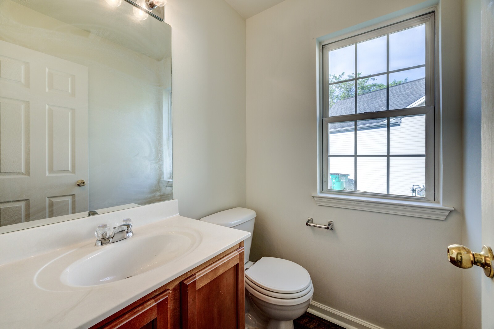 2224 Monthemer Cv
