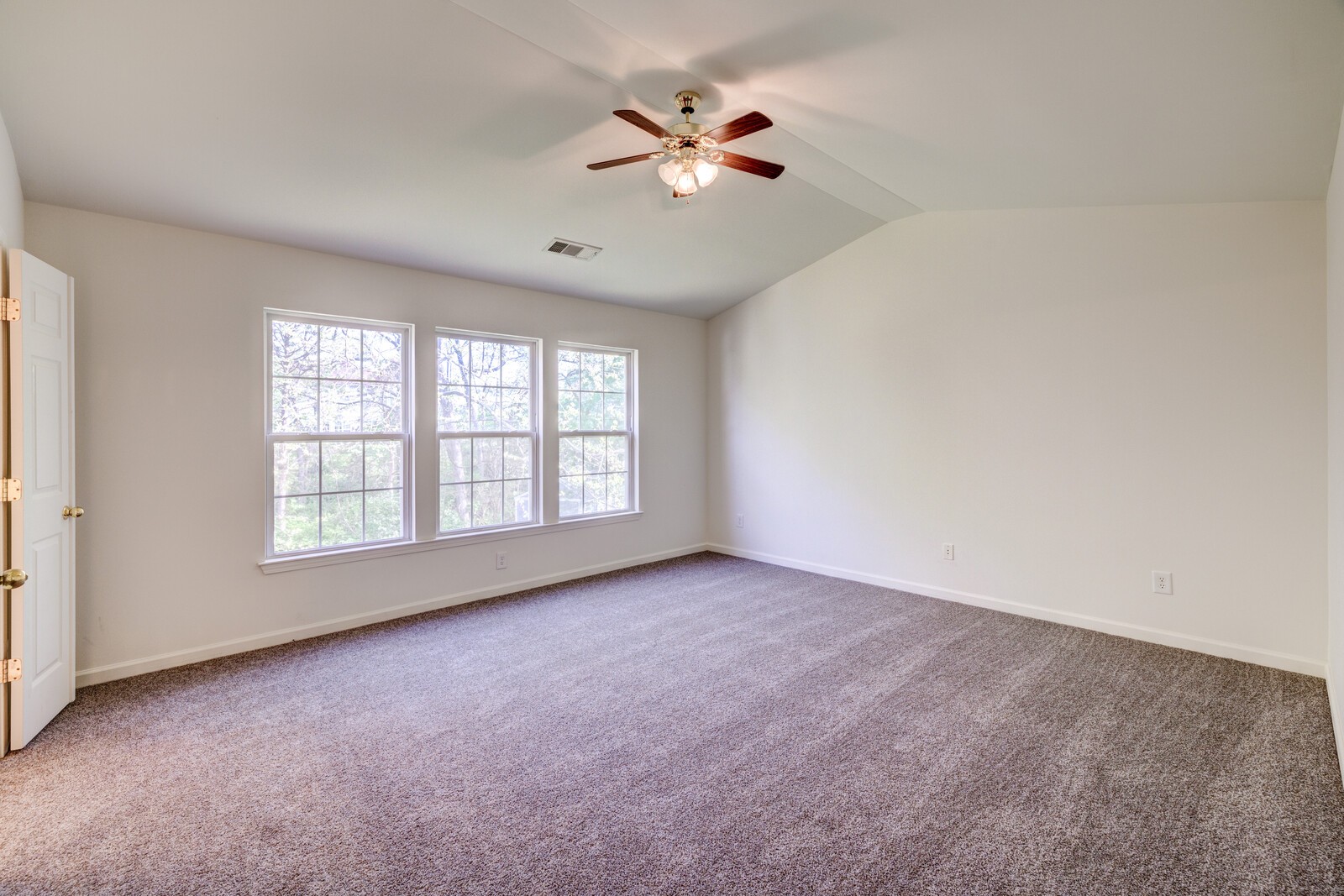 2224 Monthemer Cv
