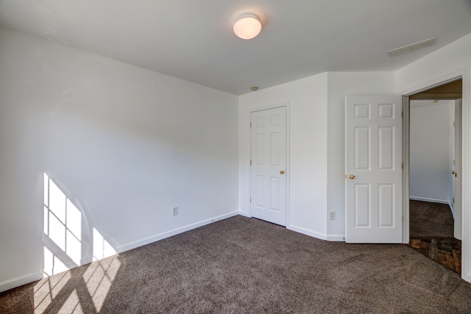 2224 Monthemer Cv