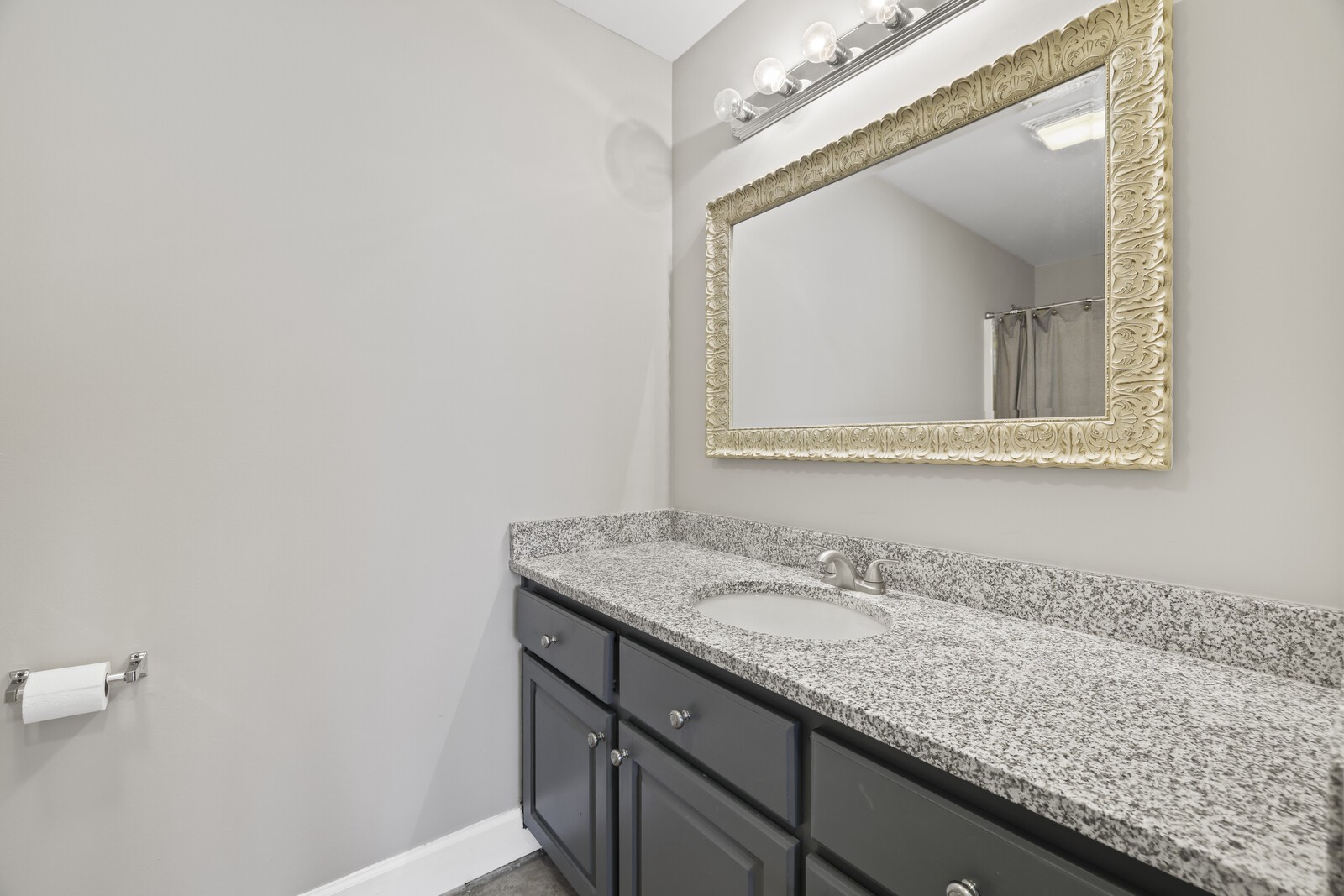 138 Cambridge Dr Unit: C4