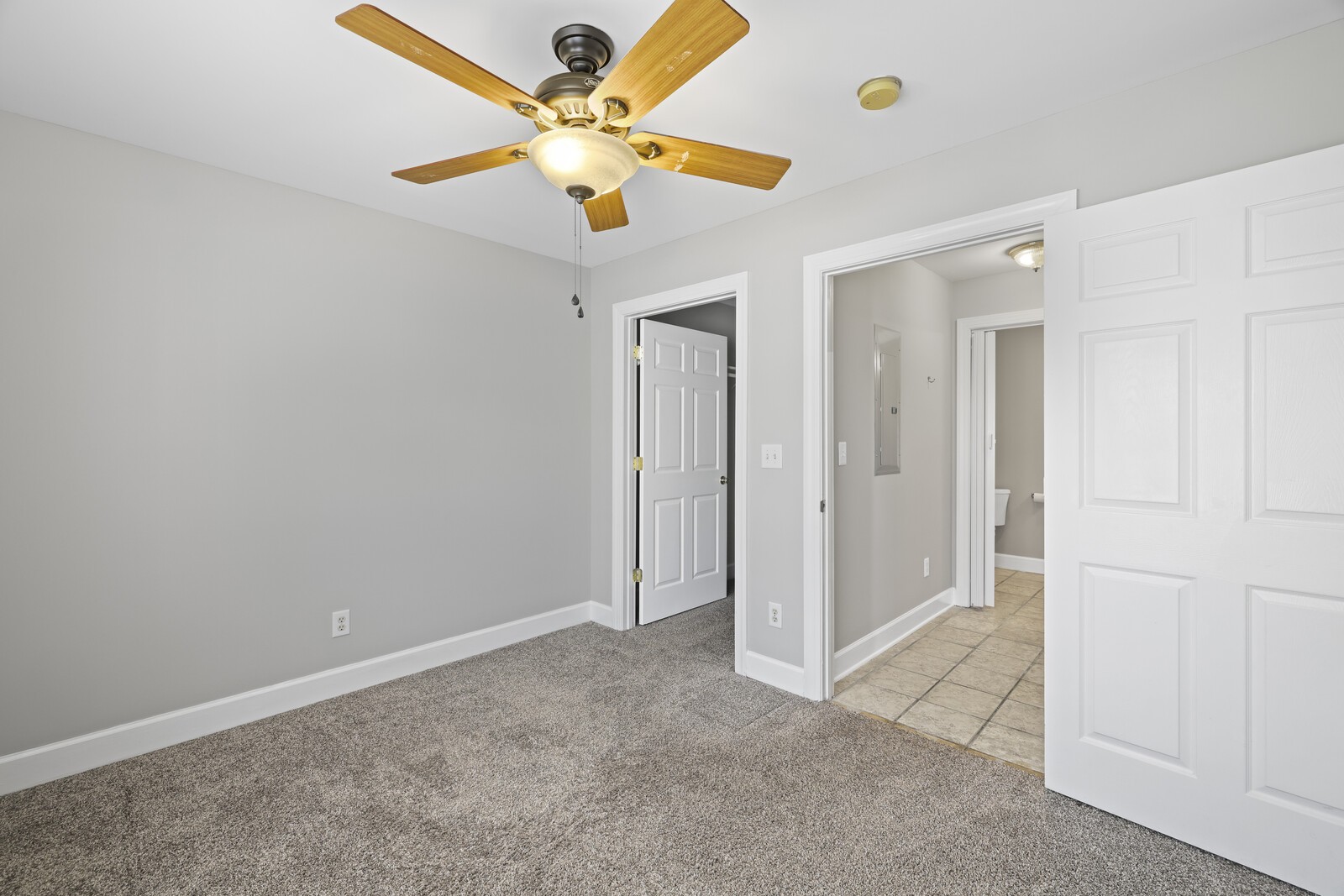 138 Cambridge Dr Unit: C4