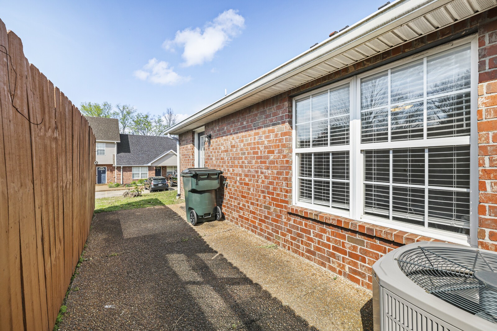 138 Cambridge Dr Unit: C4